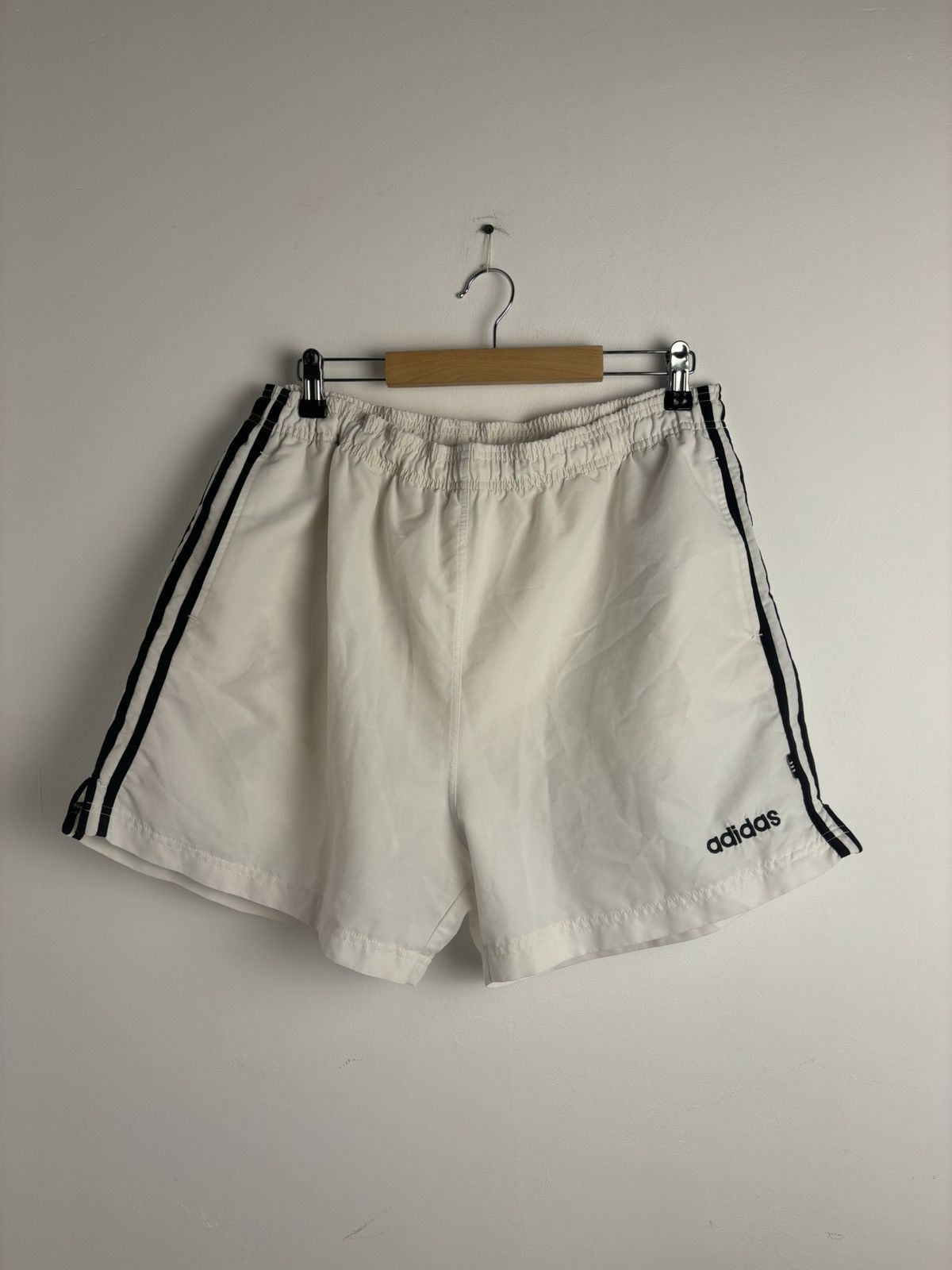 Adidas × Vintage Vintage 90s Adidas Athletic Retro Shorts Size US 34 / EU 50 - 1 Thumbnail