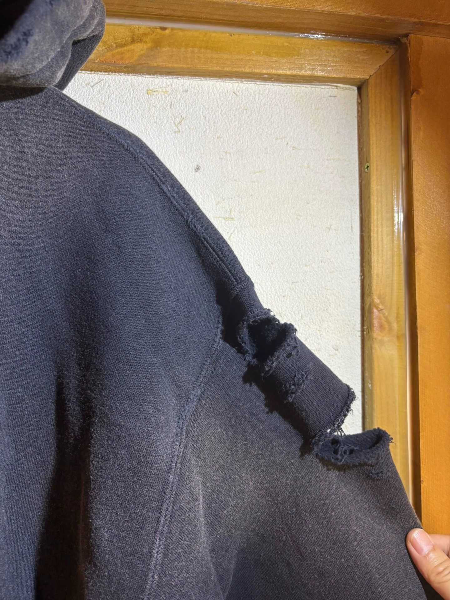 Other New Manual Destroyed & Distressed Hoodie XL (Fits Small) Size US XL / EU 56 / 4 - 3 Thumbnail
