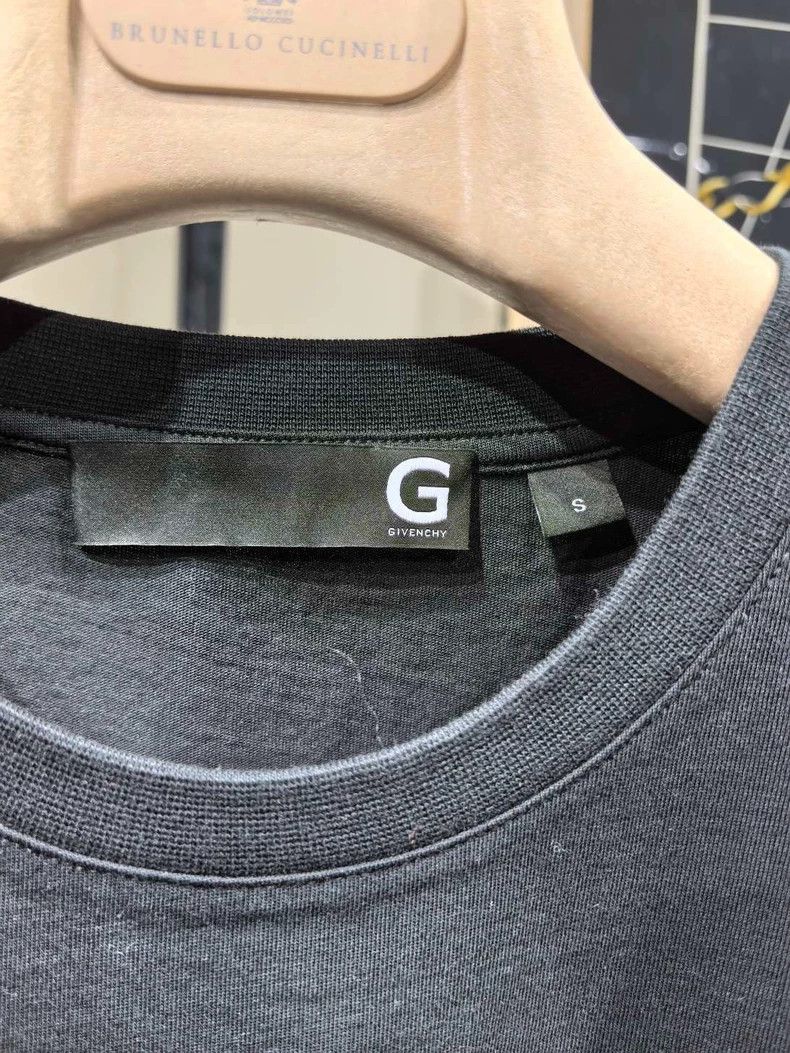 Givenchy Givenchy G CVD Valentine's Day Limited Edition Short Sleev Size US S / EU 44-46 / 1 - 5 Thumbnail