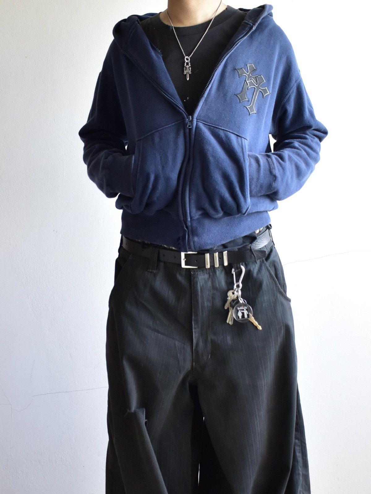 Vintage Patchwork Chrome Hearts Logo Cropped Hoodie Zip Up Size US S / EU 44-46 / 1 - 7 Thumbnail