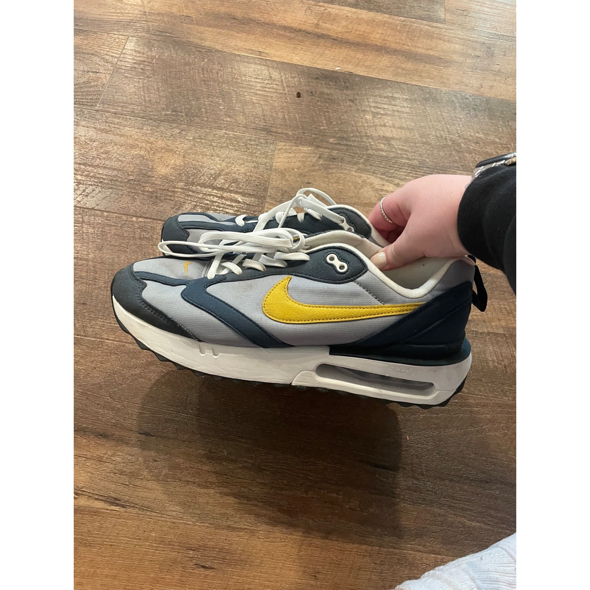 Nike Nike Air Max Dawn ‘Particle Grey Dark Citron’ Sneakers DJ362 Size US 9 / EU 42 - 4 Thumbnail