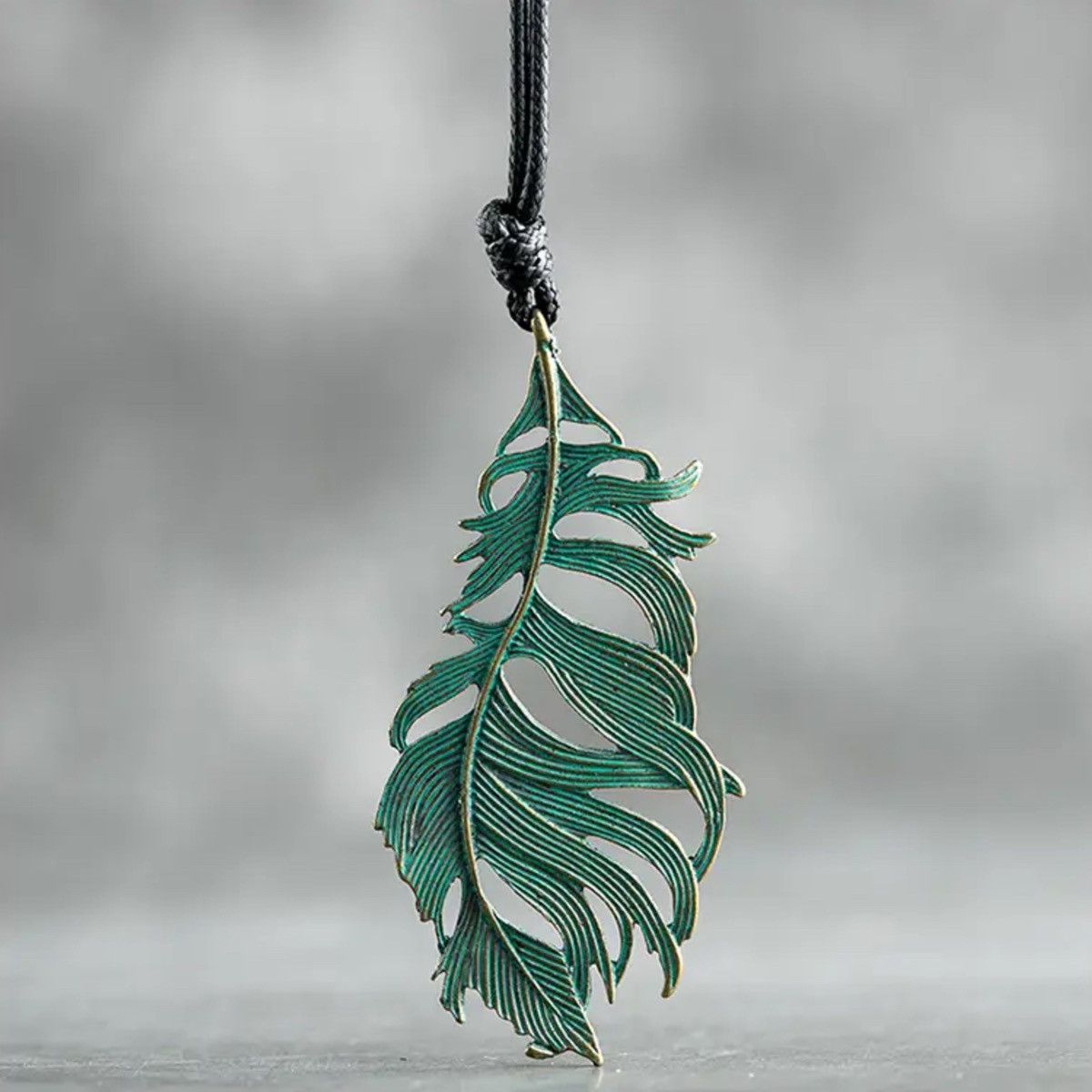 Jewelry Long Trendy Plant Leaves Necklace Size ONE SIZE - 1 Thumbnail