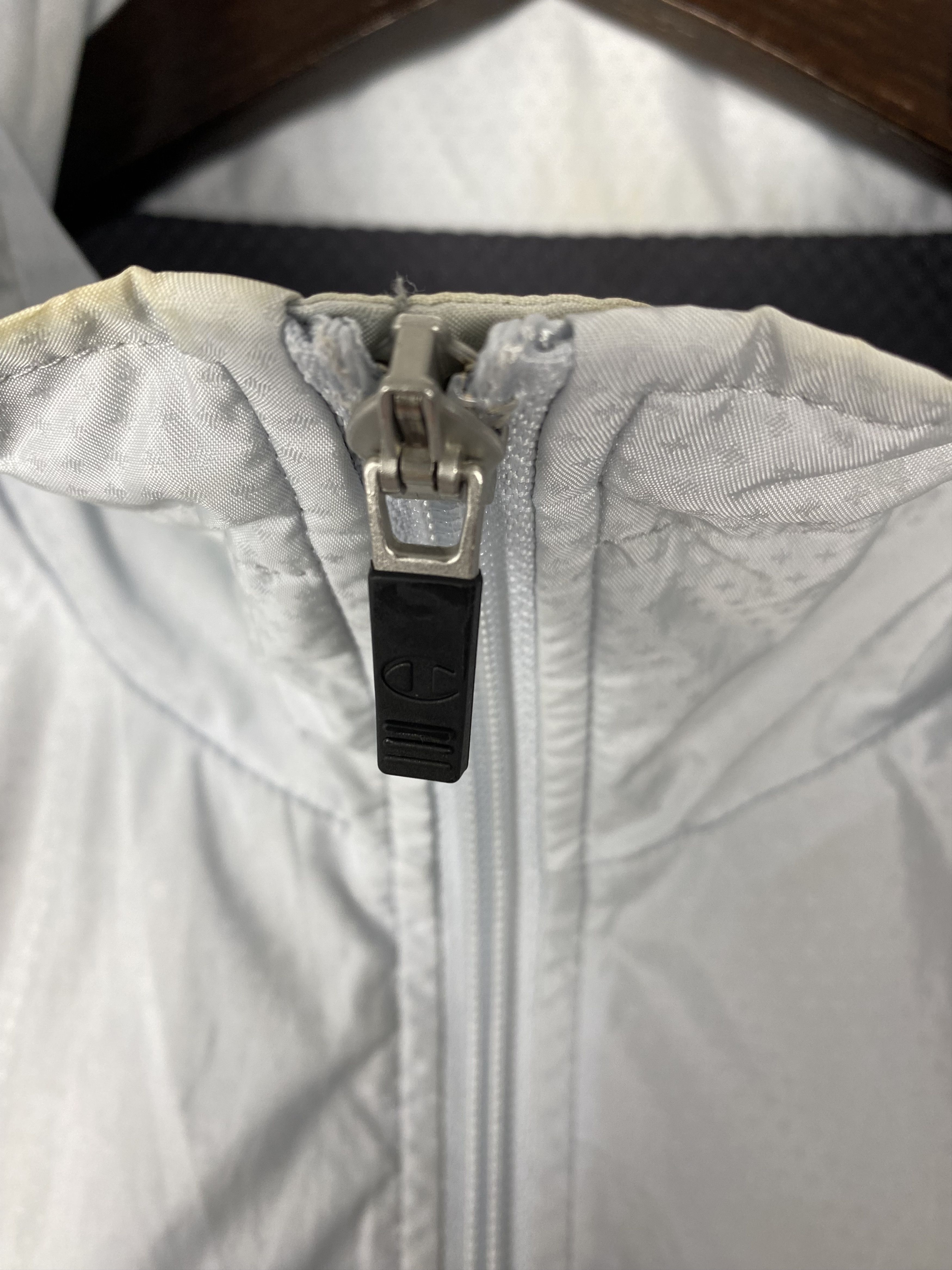 Champion Vintage Champion Full Zip Windbreaker Jacket Size US L / EU 52-54 / 3 - 3 Thumbnail