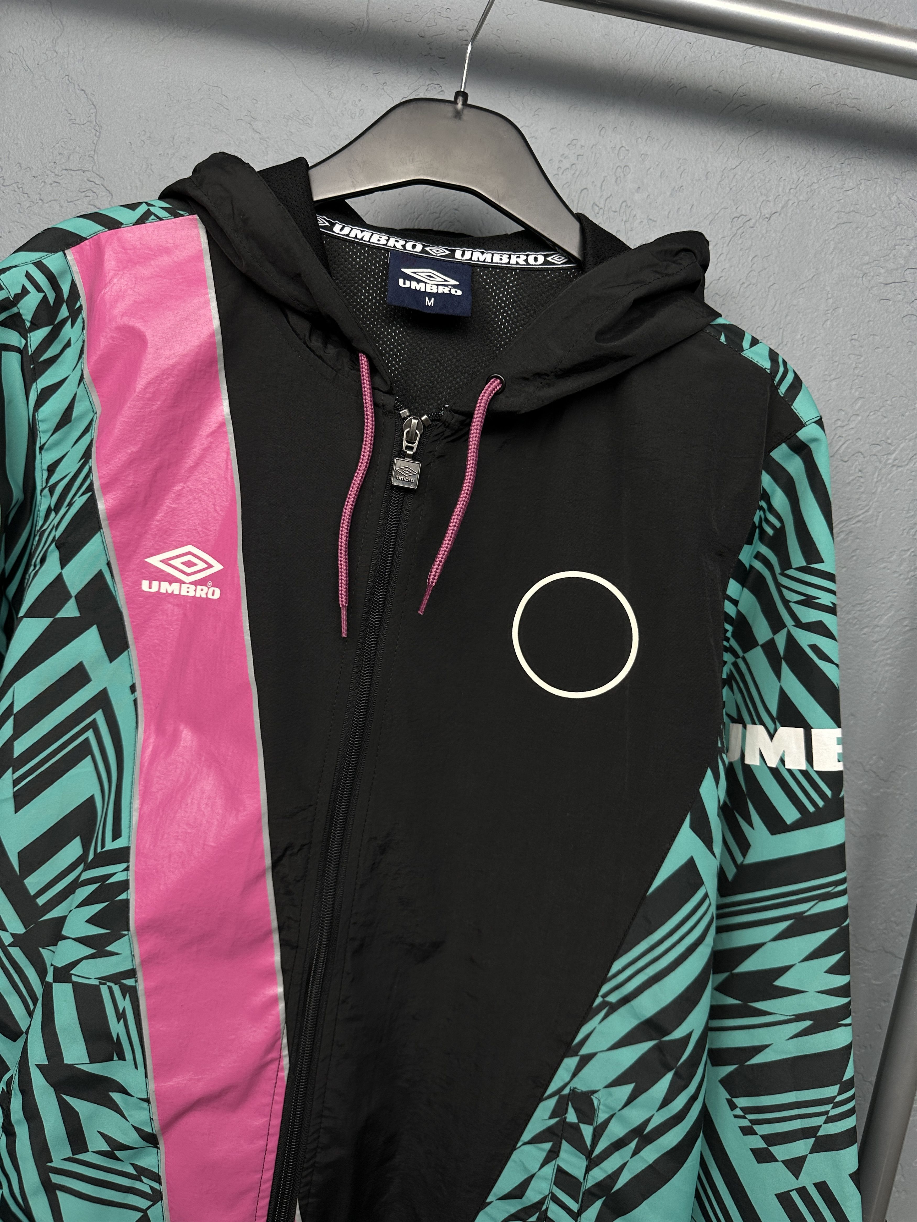 Umbro Umbro Aztec Mens Nylon Windbreaker Jacket Size US M / EU 48-50 / 2 - 2 Thumbnail
