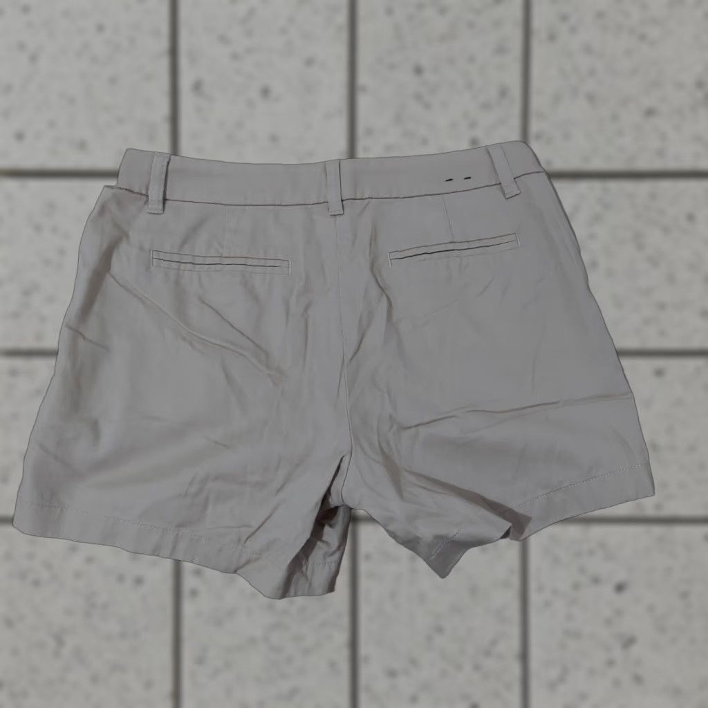 J.Crew Womens J. Crew Shorts Chino Cotton Beige 8 Khaki Stretch Regular 8 Womens Beige Chino Cotton Stretch J. Crew Shorts Size 30" / US 8 / IT 44 - 1 Thumbnail