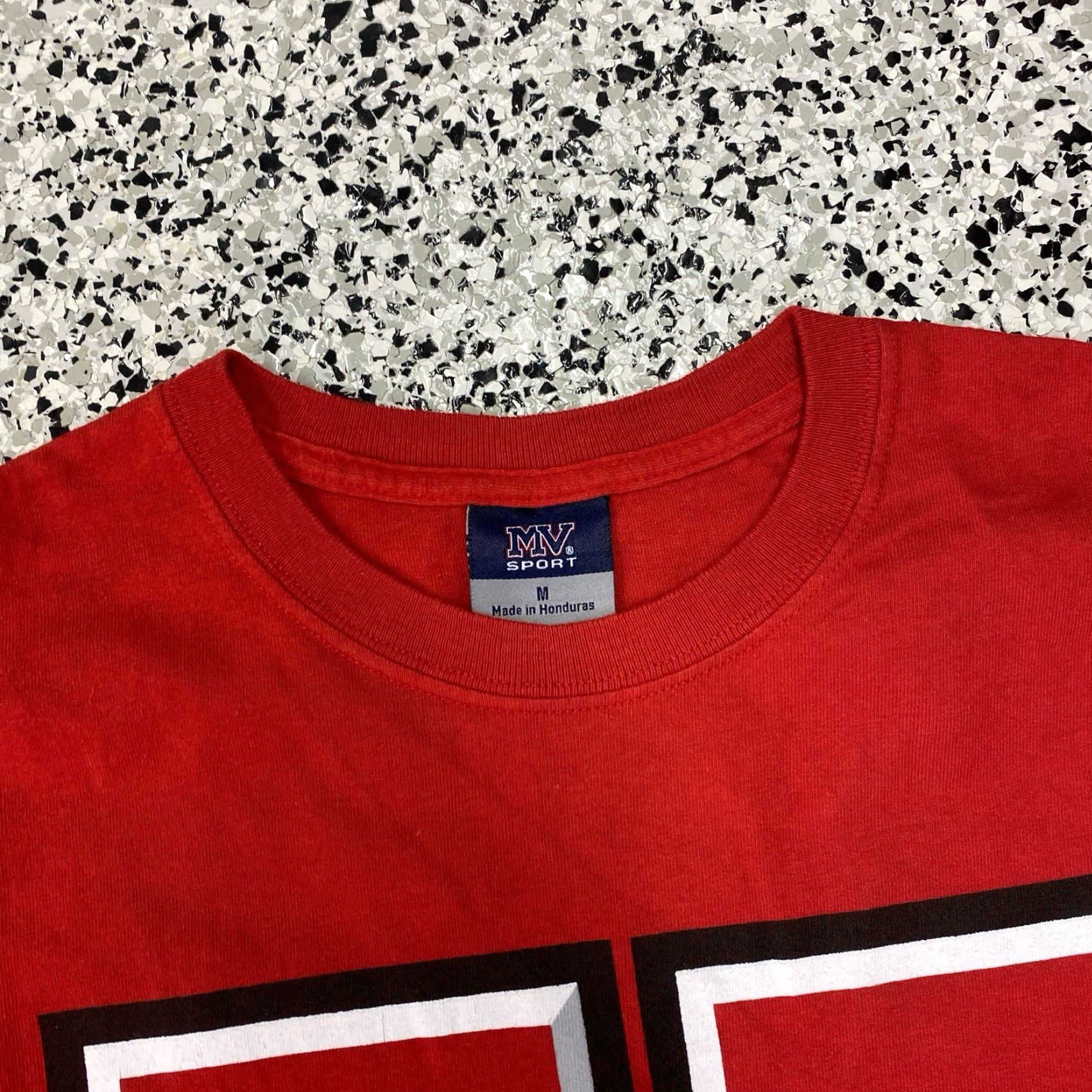 NCAA VINTAGE Utah Utes T-Shirt M NCAA Crew Neck Unisex Red University College Sports Mens Medium Size US M / EU 48-50 / 2 - 2 Thumbnail