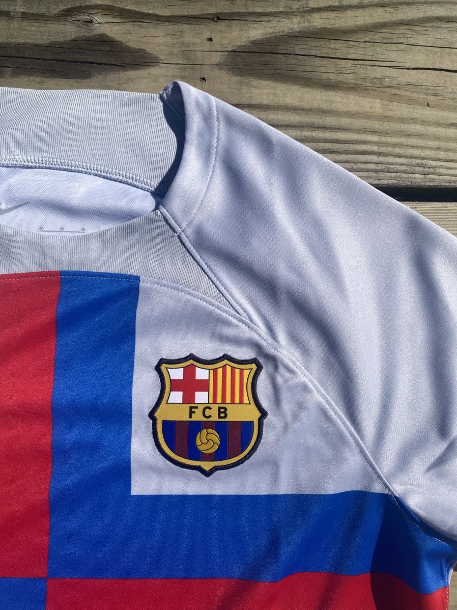 Nike FC Barcelona 2022/23 Jersey Size US M / EU 48-50 / 2 - 5 Thumbnail