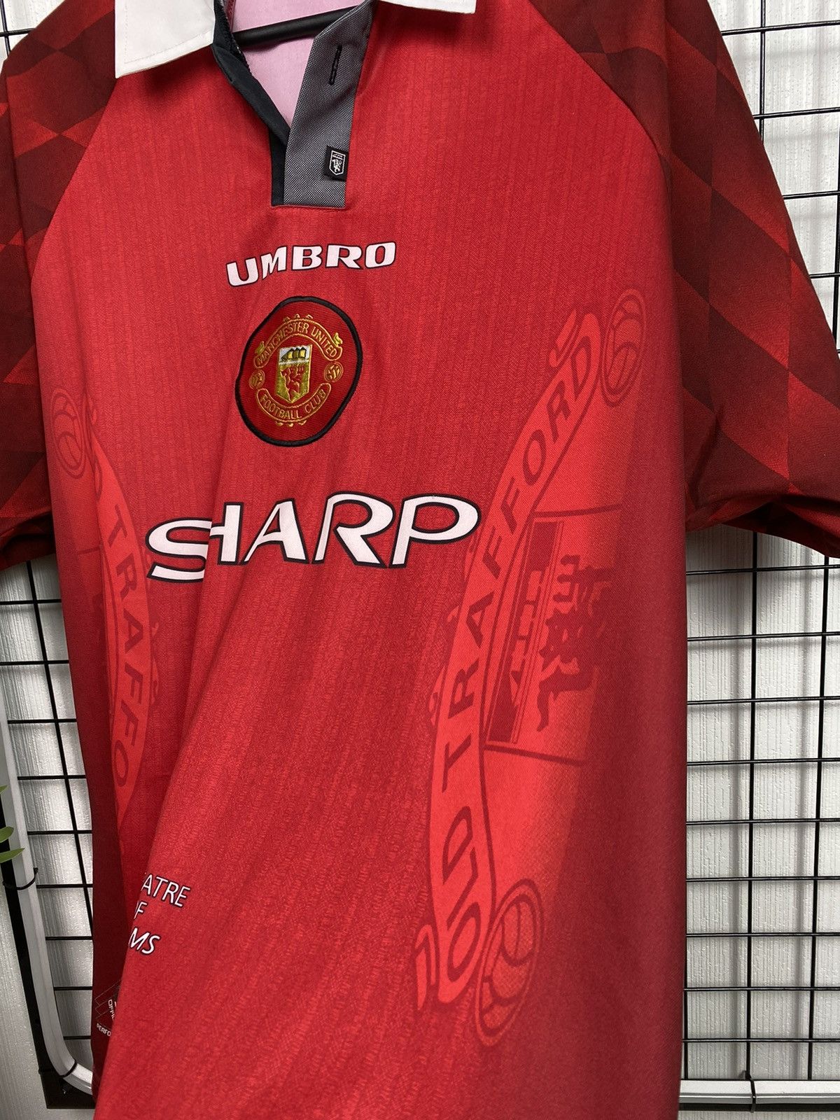 Umbro × Vintage Vintage Umbro Manchester United 1996-98 Soccer Jersey Sharp Size US XL / EU 56 / 4 - 8 Thumbnail