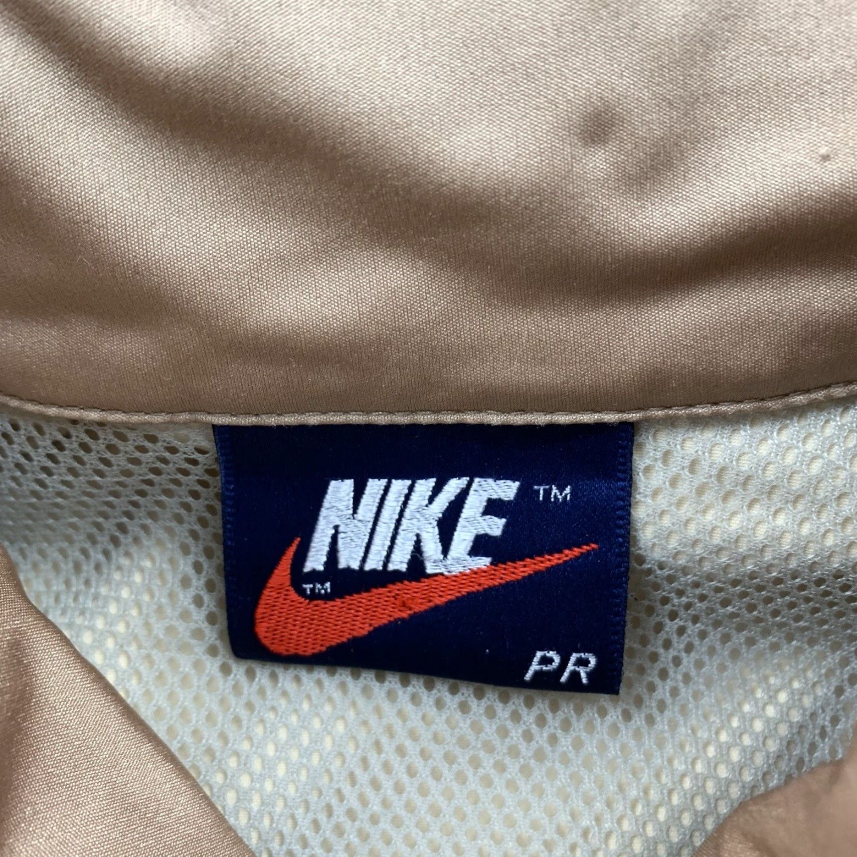 Nike VINTAGE Nike Goretex Zip Up Pullover Windbreaker Jacket L Tan Rain Pinwheel 80s Size US L / EU 52-54 / 3 - 6 Thumbnail