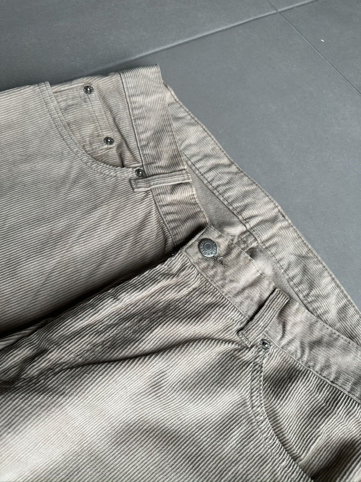 Helmut Lang Helmut Lang circa 2000 vintage Italian cut corduroy trousers Size US 33 - 5 Thumbnail