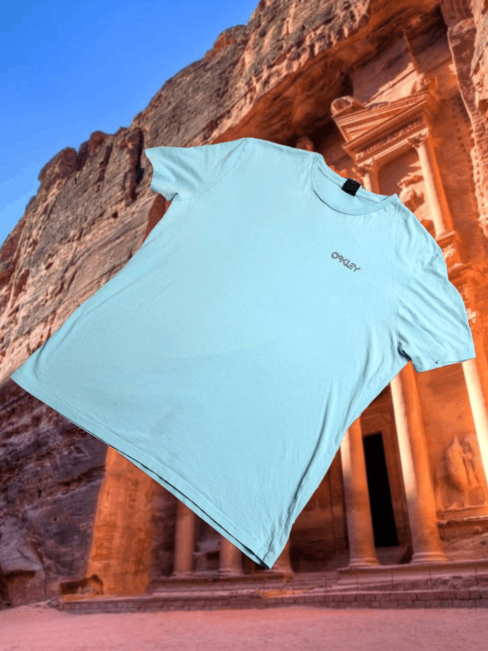 Oakley Streetwear T-Shirt OAKLEY big logo Y2K Vintage Size US XL / EU 56 / 4 - 1 Thumbnail