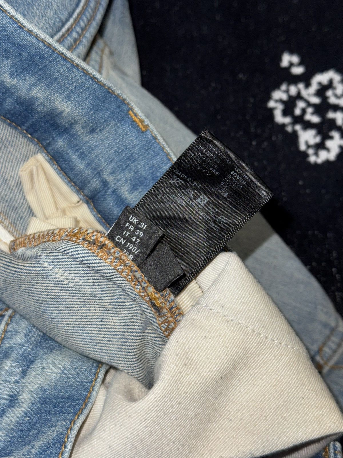 Amiri AMIRI BLUE DISTRESSED TRASHED JEANS Size US 31 - 19 Thumbnail