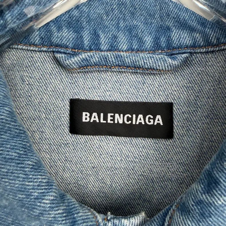 Balenciaga Balenciaga Seven Languages Denim Jacket Size US S / EU 44-46 / 1 - 2 Thumbnail