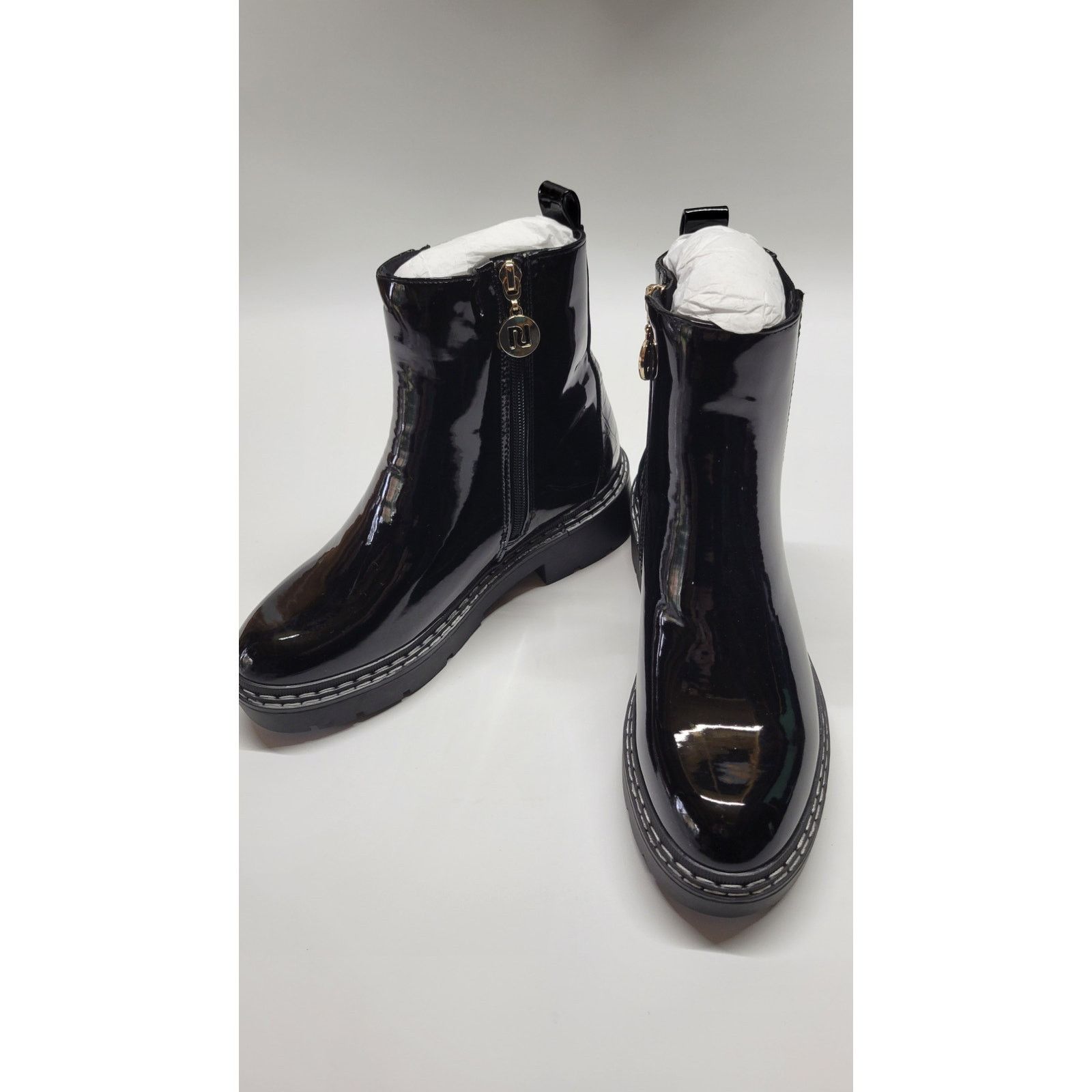 River Island River Island Wide Fit Patent Chunky Chelsea Boot Size 6 Size US 6 / IT 36 - 8 Thumbnail