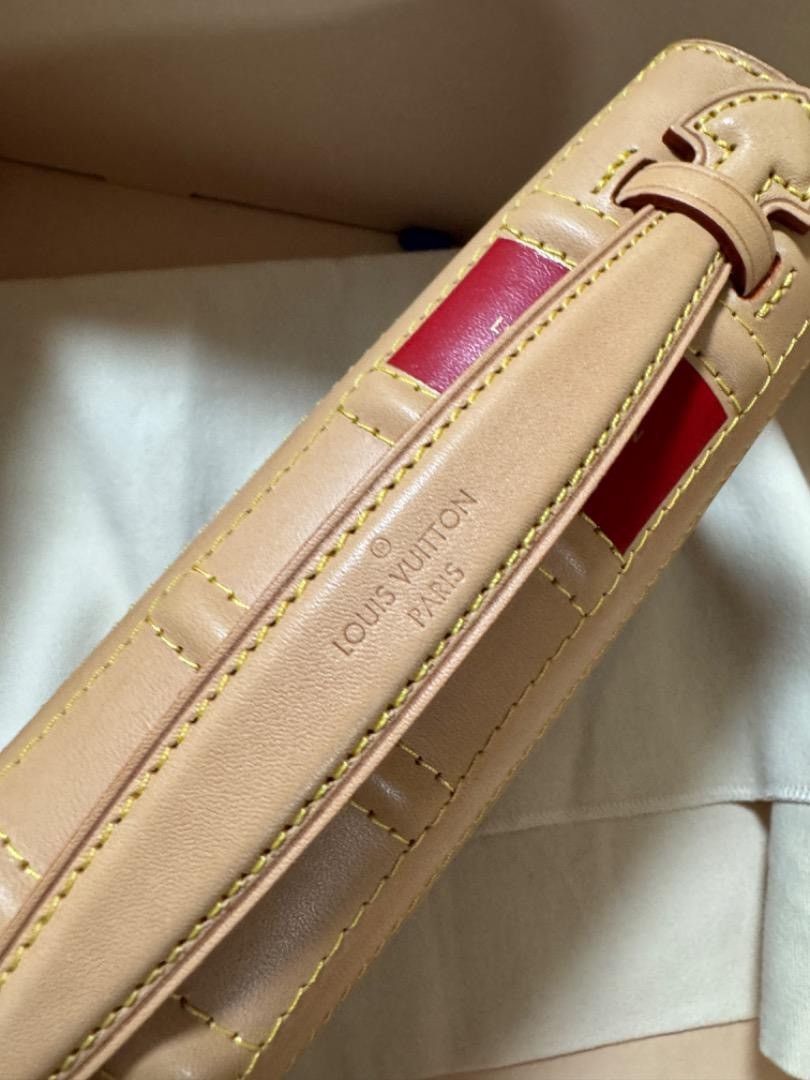 Louis Vuitton Louis Vuitton Book Chain Wallet Yayoi Kusama Monogram Size ONE SIZE - 3 Thumbnail