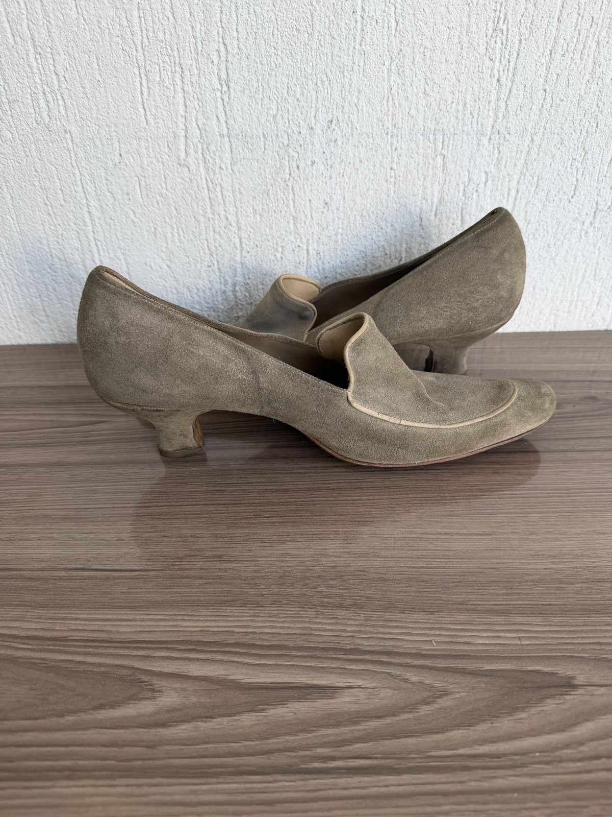 Cherevichkiotvichki Suede court shoe Size US 11 / IT 41 - 10 Thumbnail