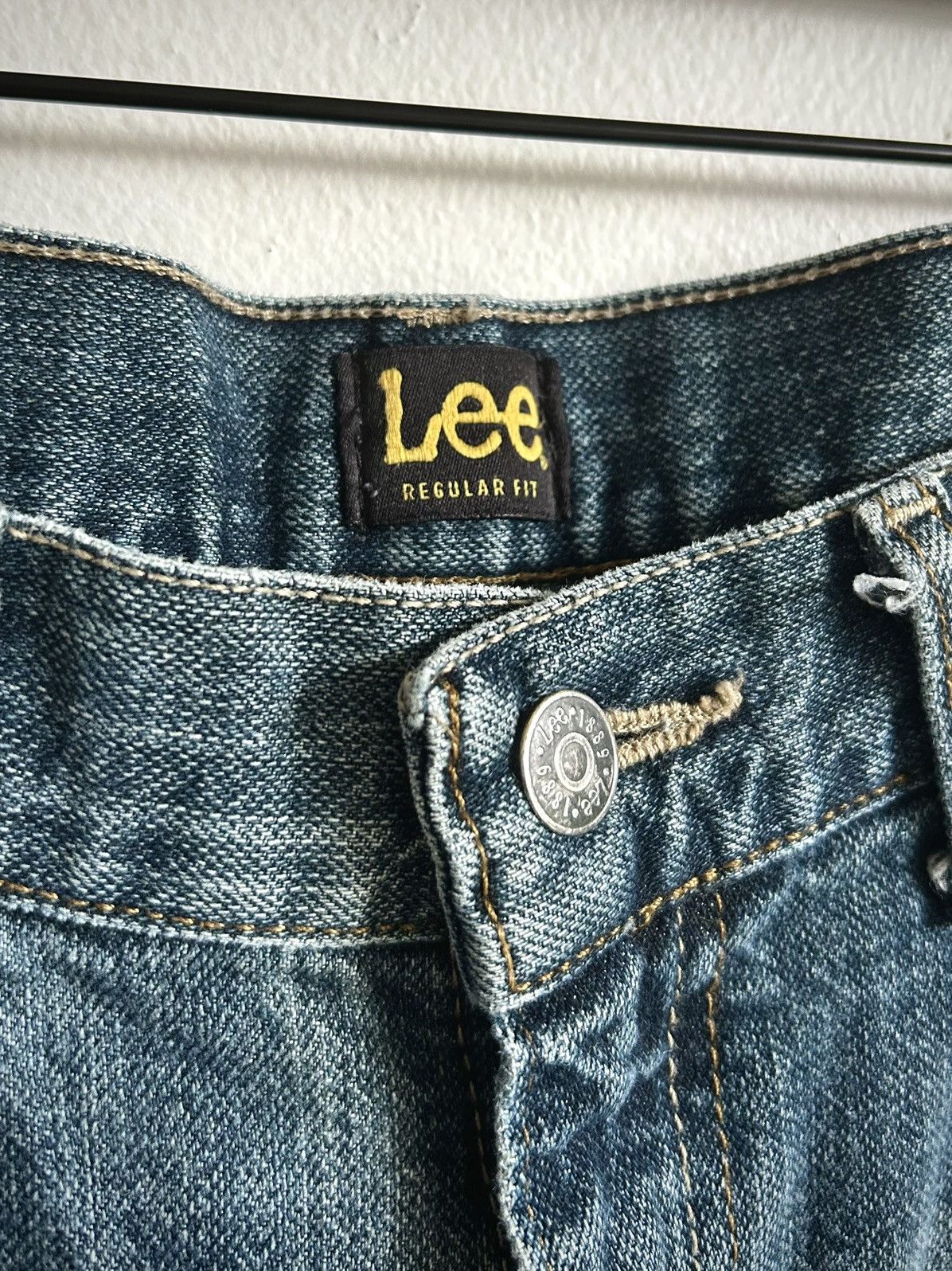 Lee Y2K Lee Denim Medium Wash Whiskered Jeans Size US 36 / EU 52 - 6 Thumbnail