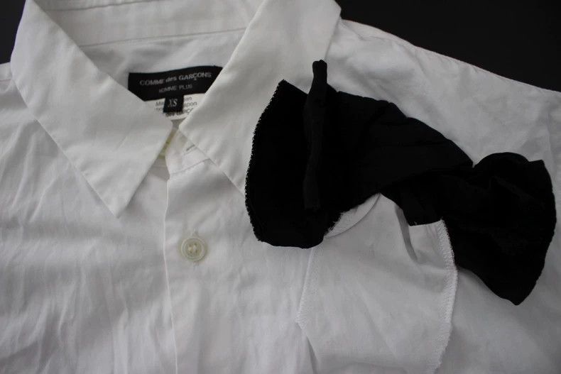 Comme des Garcons Comme Des Garcons 3D shirt with holes Size US XS / EU 42 / 0 - 4 Thumbnail
