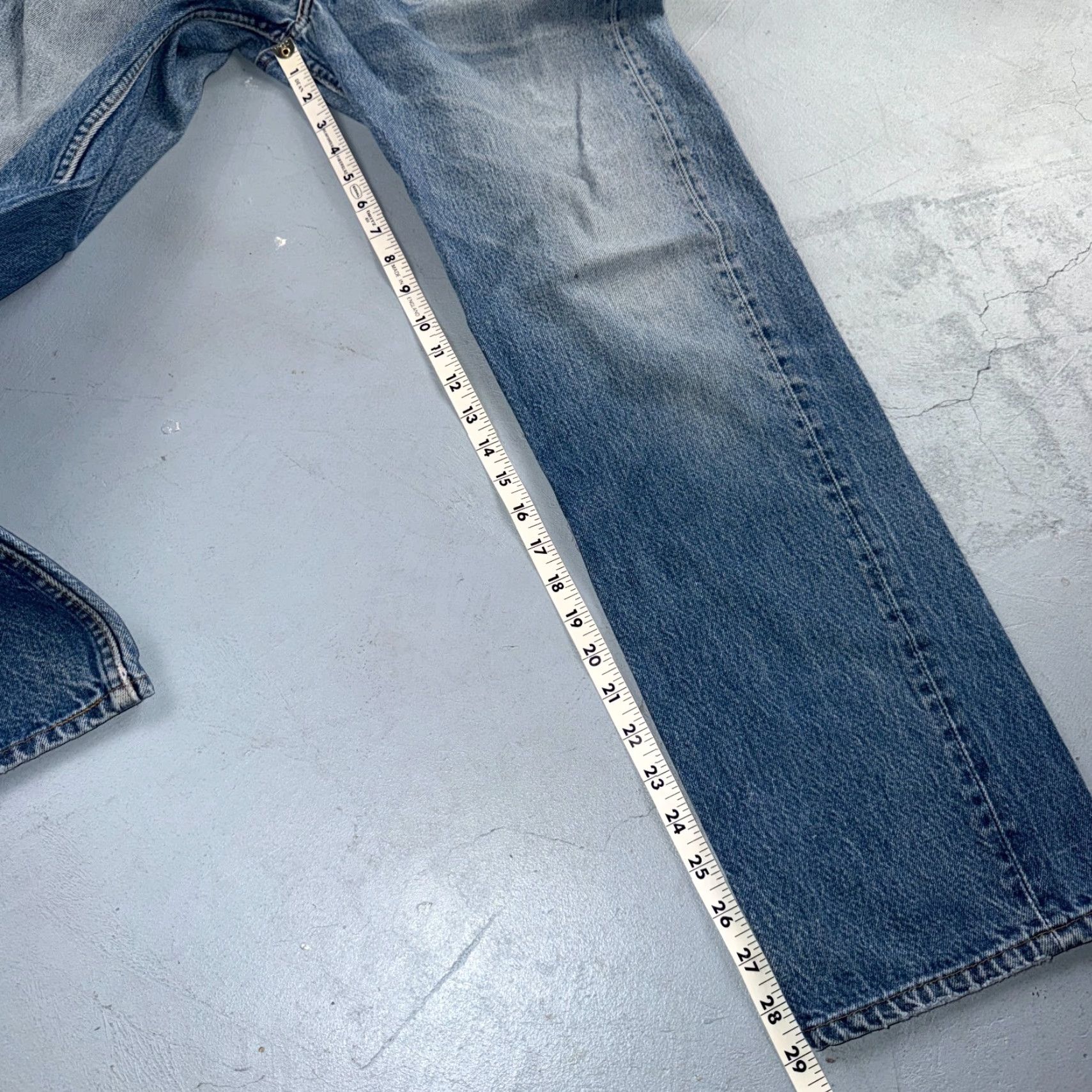 Levi's Levi's 501 Vintage Jeans Straight Regular 34x33 Light Blue USA 90s Men 5-Pocket Denim Cotton Button Closure Size US 34 / EU 50 - 6 Thumbnail