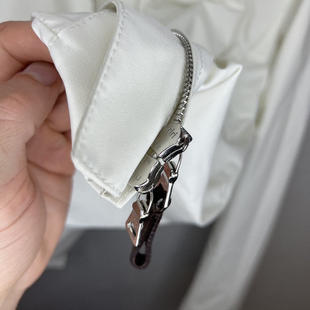 Prada Prada Milano Nylon White Wind Stopper Goretex Light Jacket Size M / US 6-8 / IT 42-44 - 7 Thumbnail