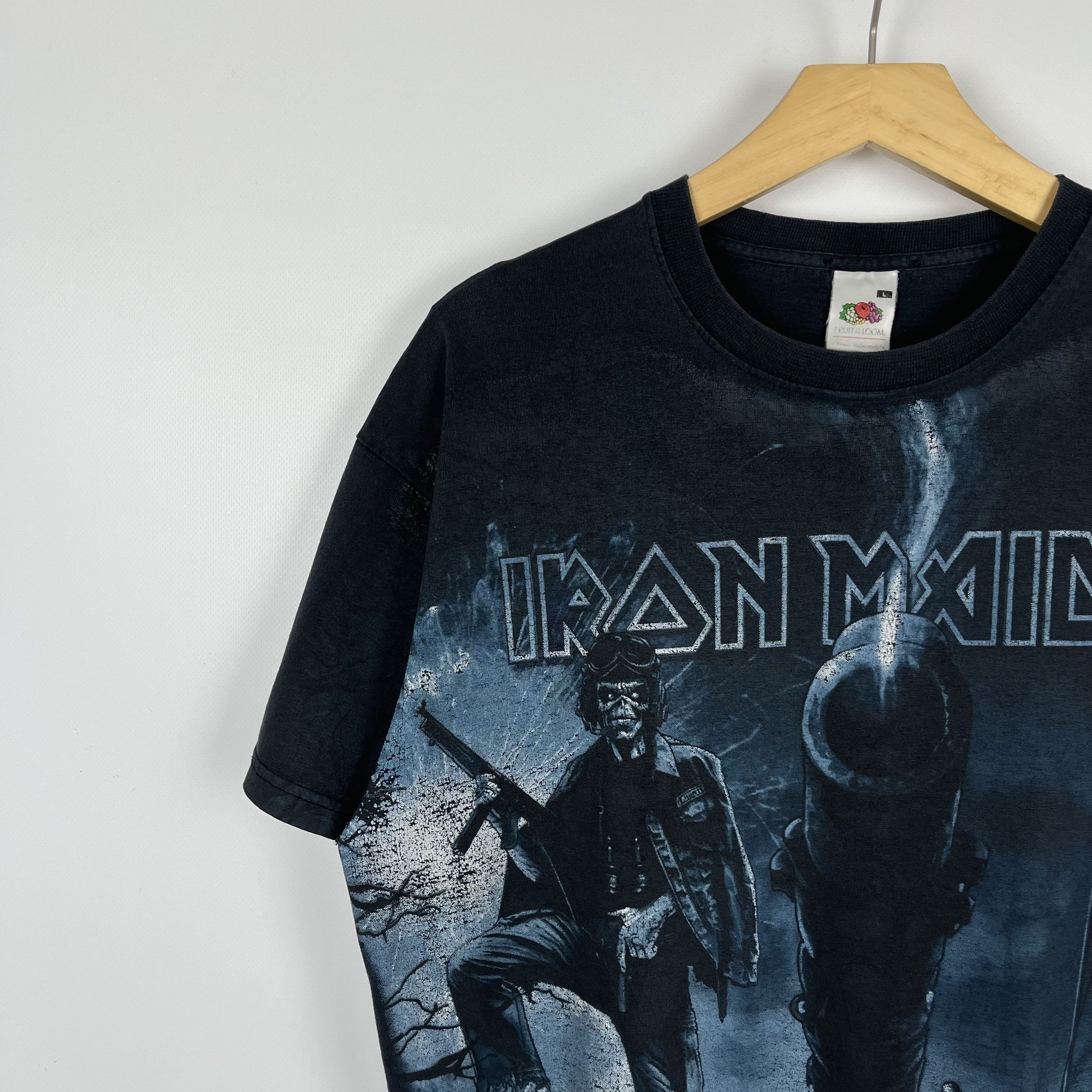 Band Tees Vintage Iron Maiden All Over Print Rare T Shirt 90’s Size US L / EU 52-54 / 3 - 5 Thumbnail