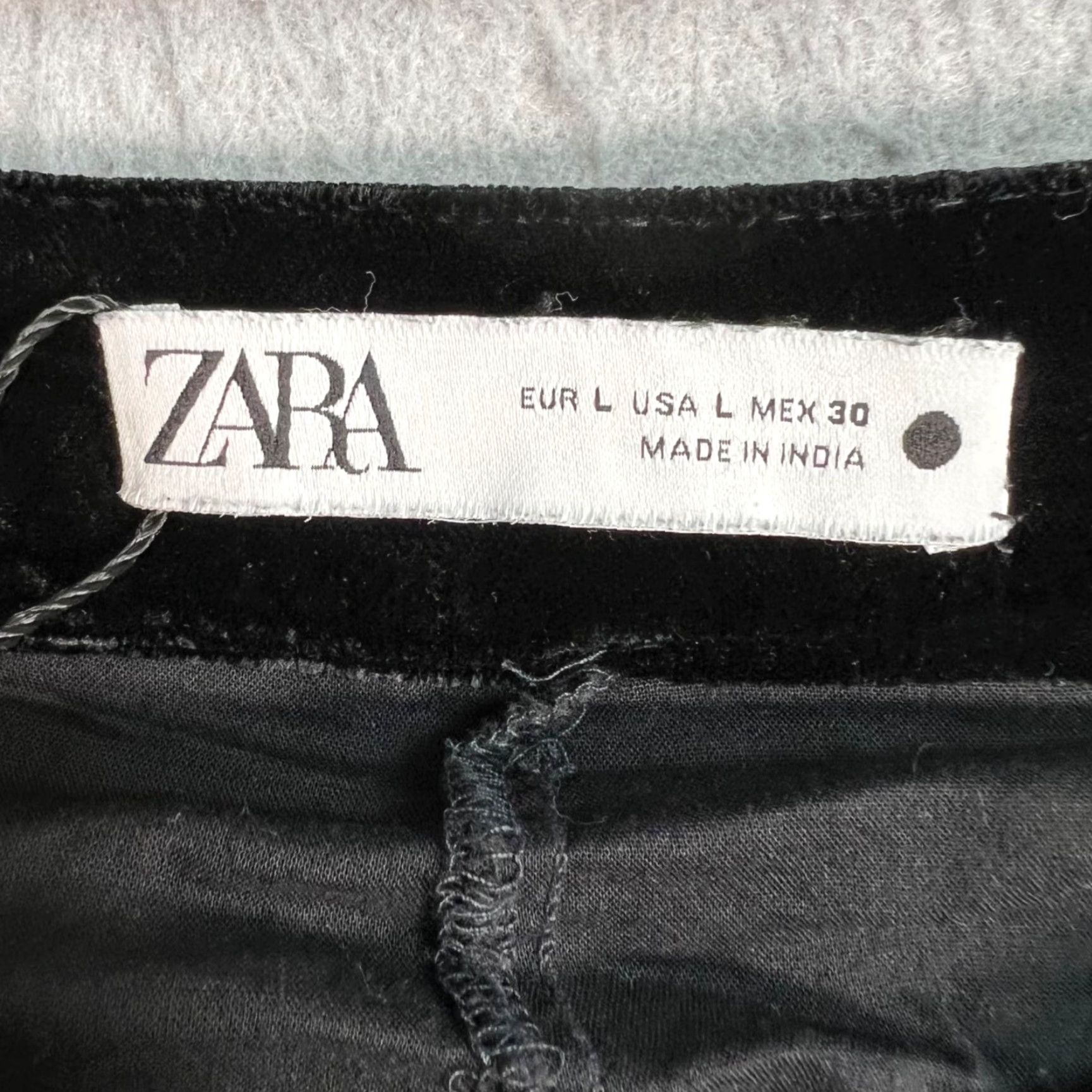 Zara Zara Womens Large Black Velvet Embroidered High-Rise Pants Dress Pants Wide-Leg Vintage: No Size 36" / US 14 / IT 50 - 3 Thumbnail