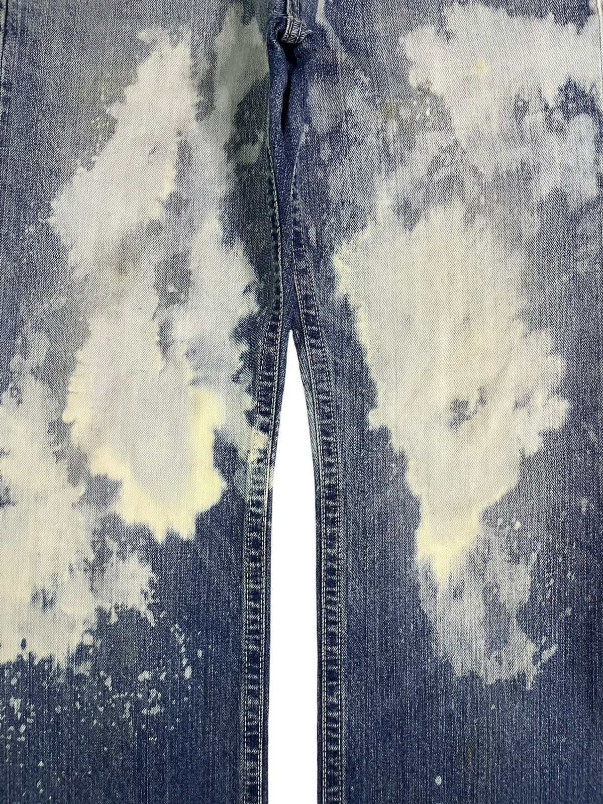 Uniqlo Vintage Uniqlo Bleached Wash Distress Flare Jeans Size US 29 - 3 Thumbnail