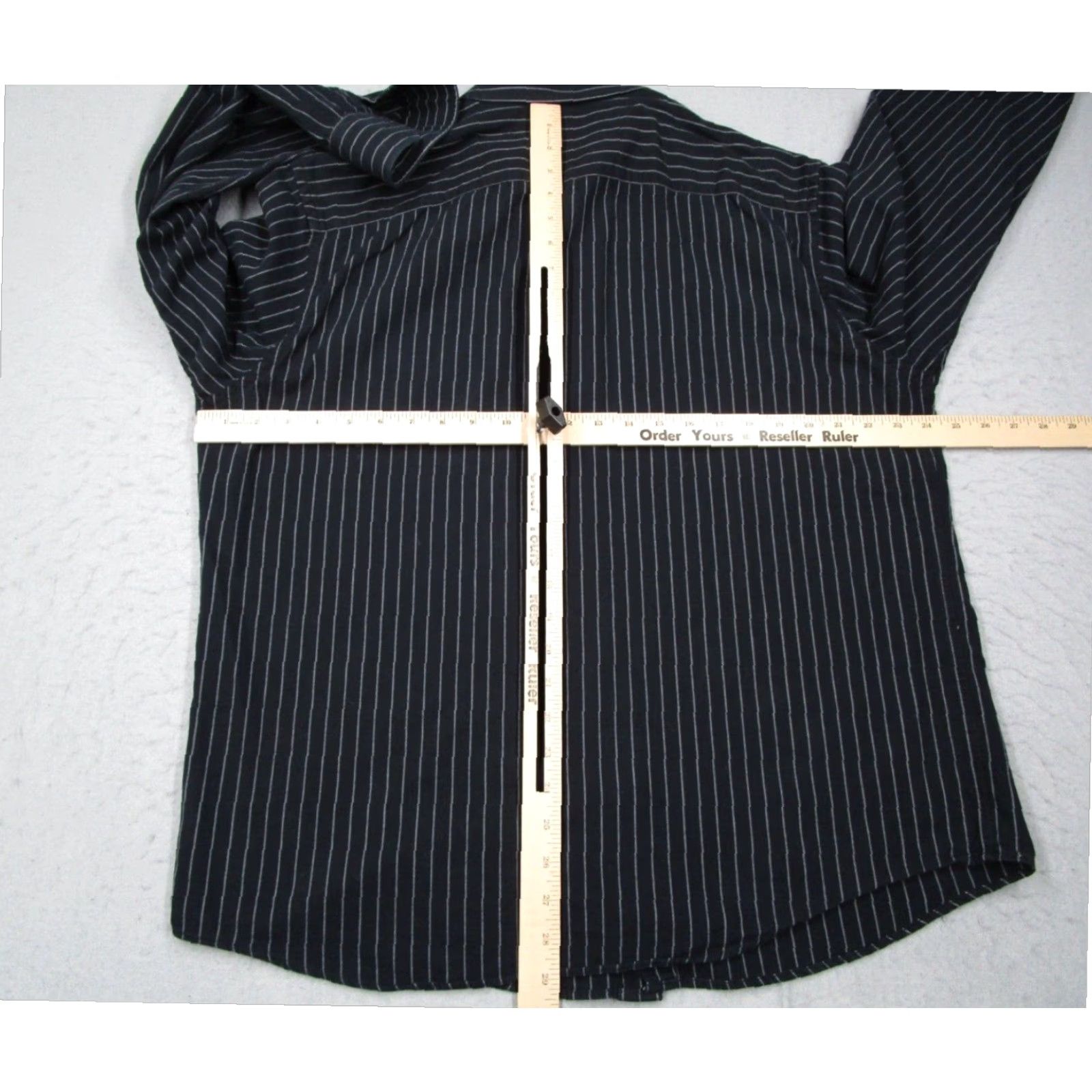 UNTUCKit UNTUCKit Mens XL Black Pinstriped Long Sleeve Button Up Cotton Shirt Size US XL / EU 56 / 4 - 5 Thumbnail