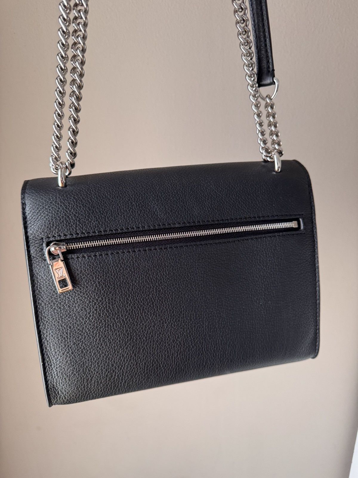 Louis Vuitton My LockMe Chain Bag Size ONE SIZE - 2 Thumbnail
