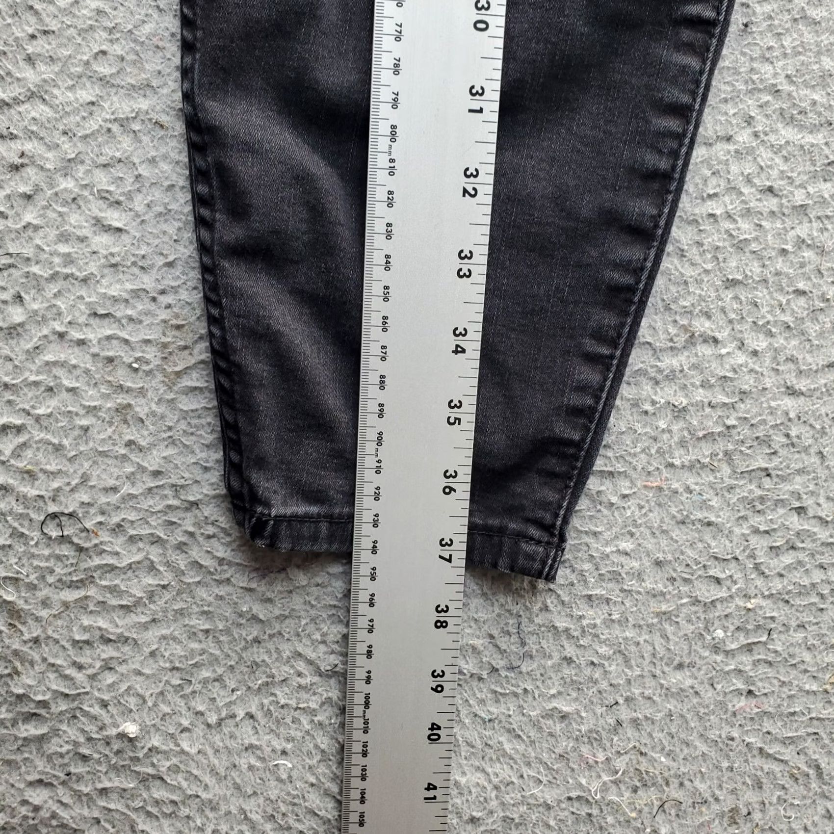 Vintage KUT from the Kloth Jeans Womens Size 14W Black Denim Distressed Curvy Fit Jeans Black Distressed 14W Womens Size 36" / US 14 / IT 50 - 5 Thumbnail