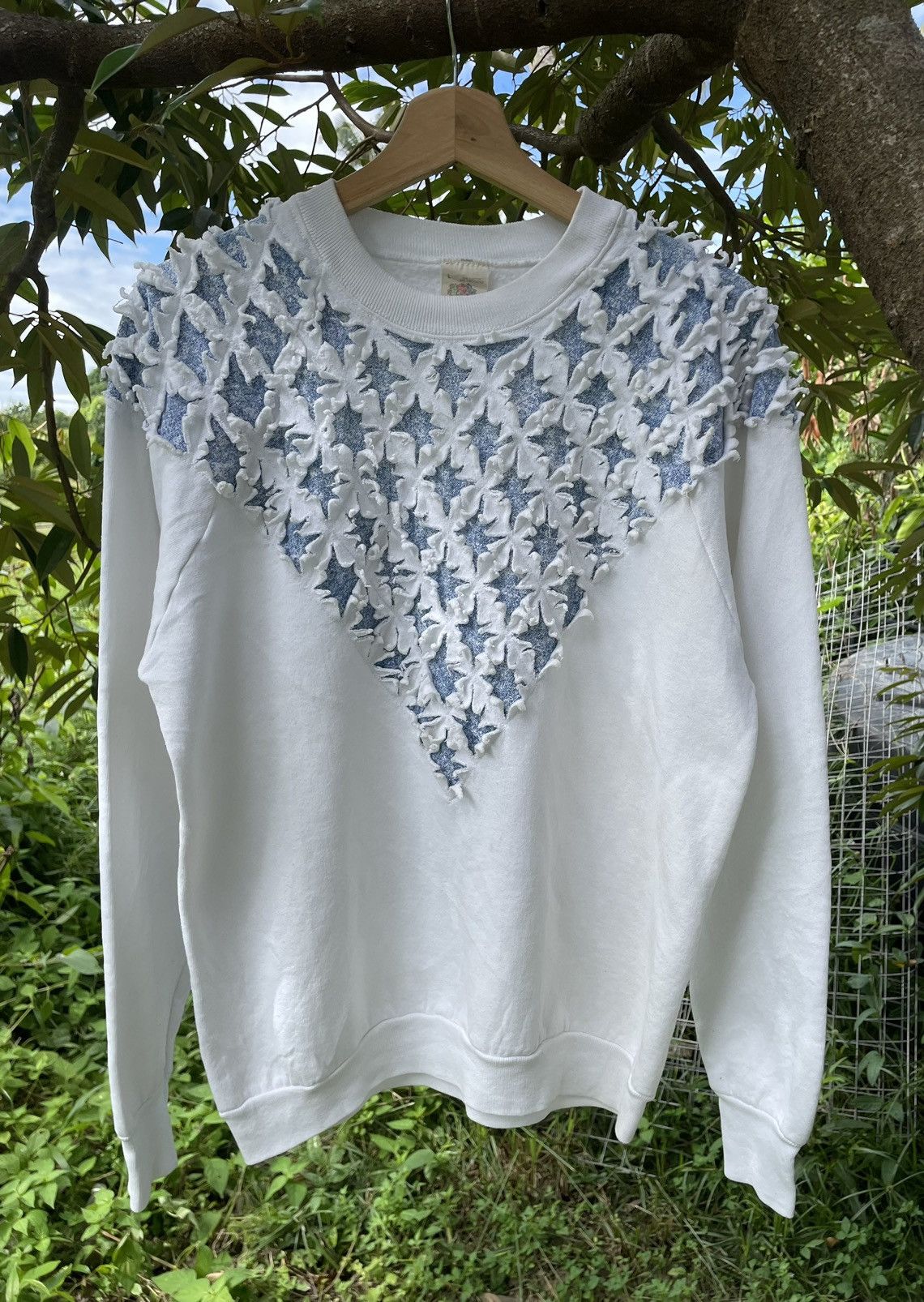 Fruit Of The Loom × Vintage Vintage Sweatshirt Distress Design Size US L / EU 52-54 / 3 - 1 Thumbnail