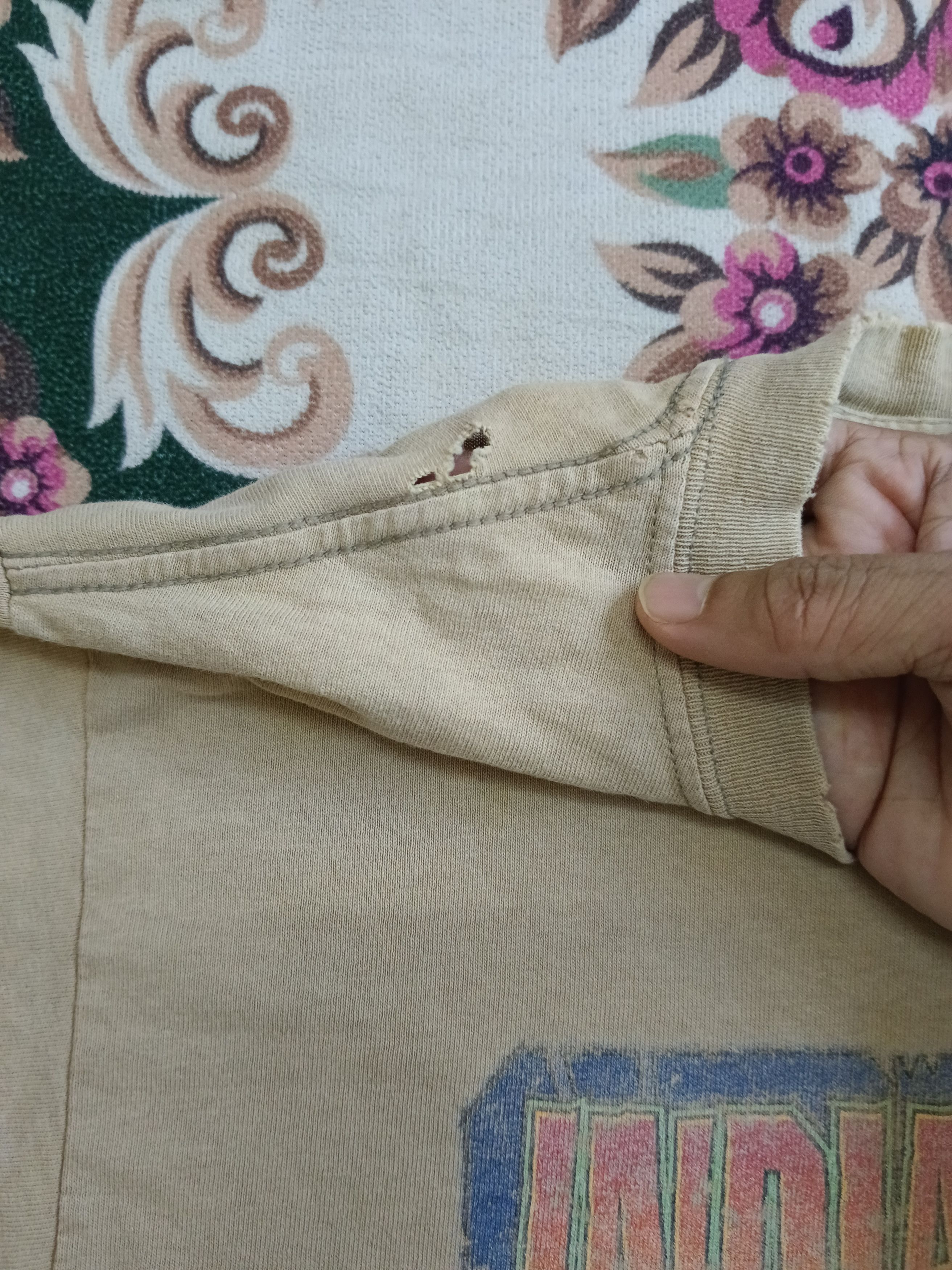 Other DISTRESSED VINTAGE Y2K INDIANA JONES ADVENTURE Size US S / EU 44-46 / 1 - 5 Thumbnail