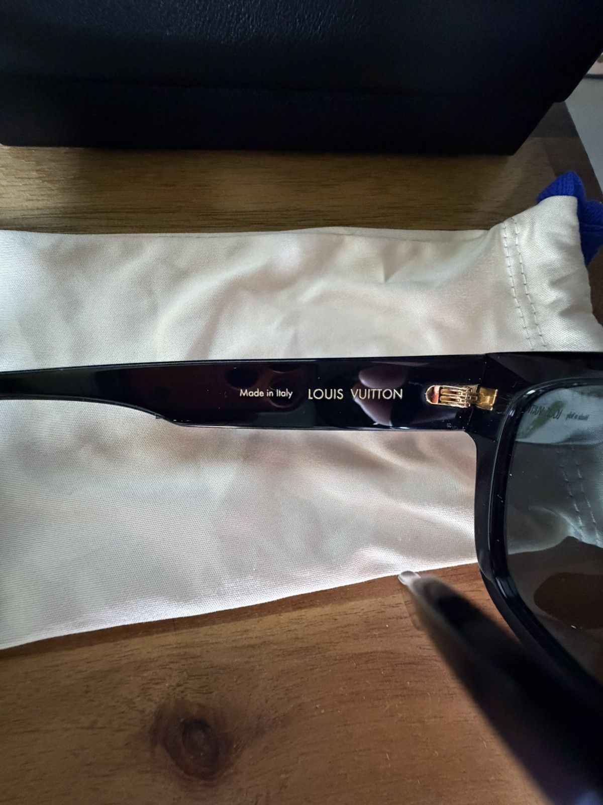 Louis Vuitton Louis Vuitton Escape Square Sunglasses (W) - Black Size ONE SIZE - 3 Thumbnail