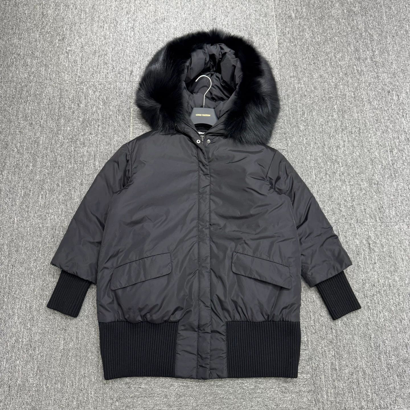Miu Miu MIUMIU Fur Collar Down Jacket Size S / US 4 / IT 40 - 1 Thumbnail