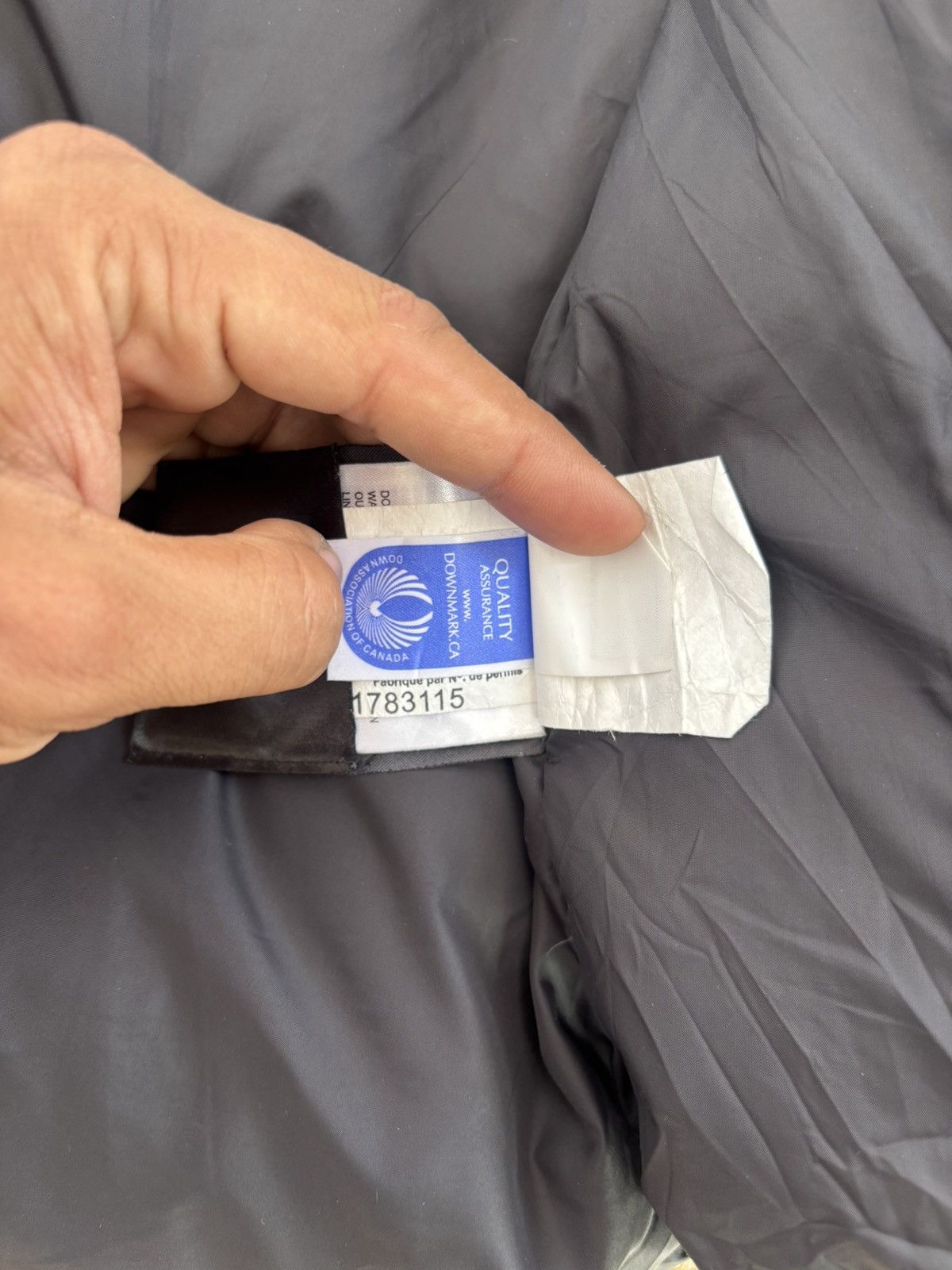 Canada Goose Canada Goose Rundle Bomber Jacket Black Made in Canada Size US L / EU 52-54 / 3 - 17 Thumbnail