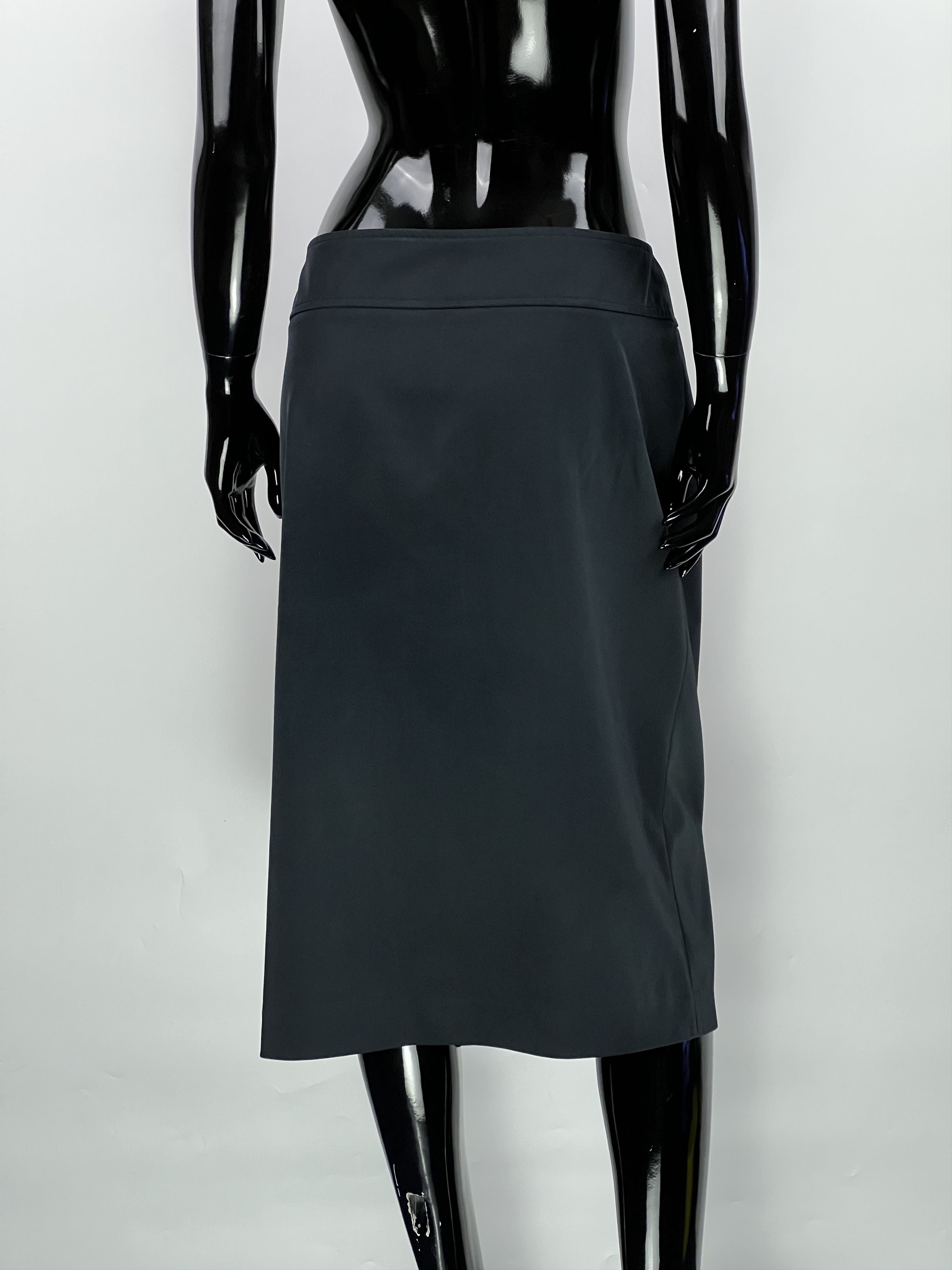 Burberry Burberry London Midi Skirt Size UK14 Size 34" / US 12 / IT 48 - 2 Thumbnail