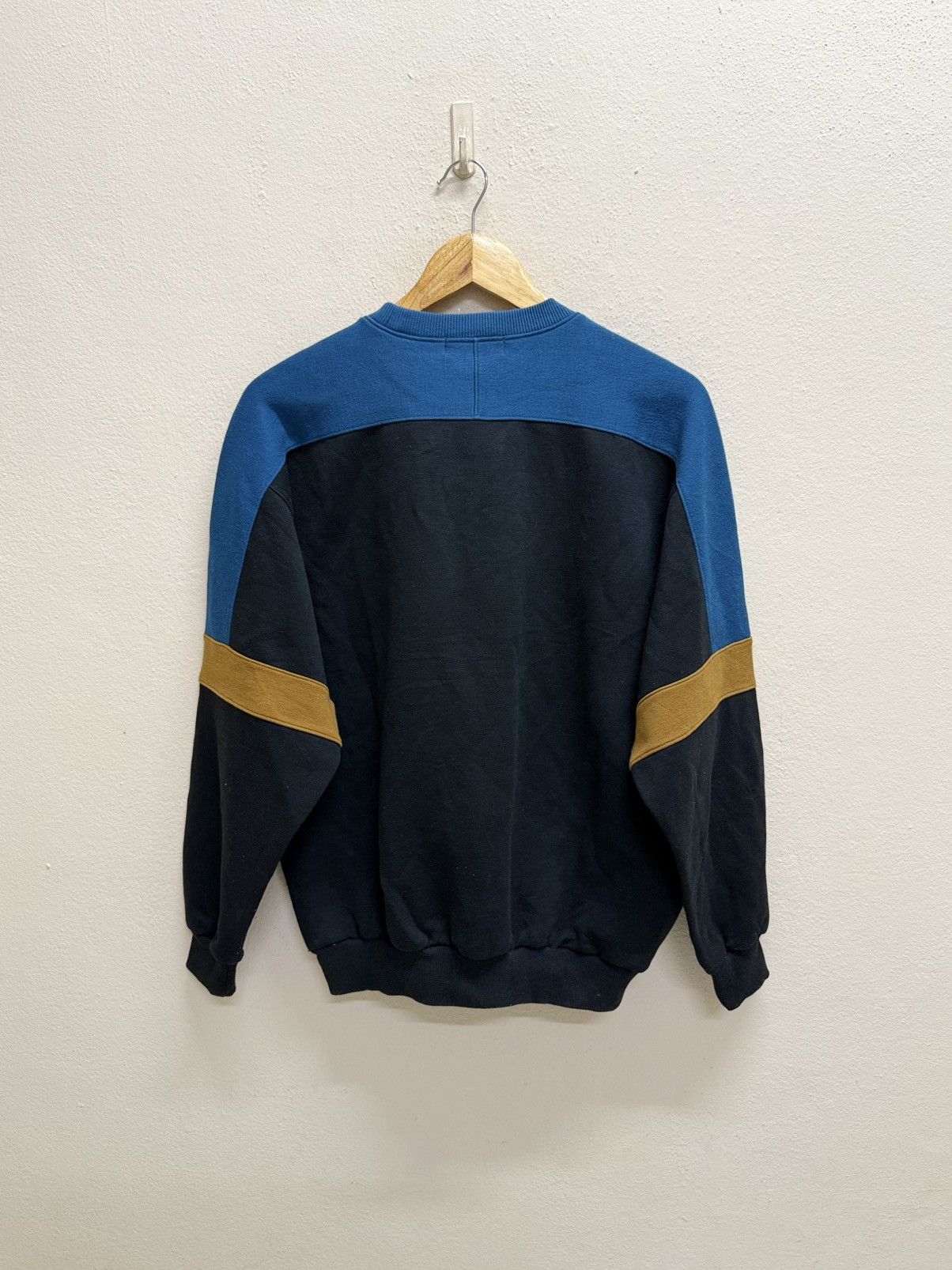 Valentino Vintage 90s Valentino Christy Biglogo Sweatshirt Size US M / EU 48-50 / 2 - 17 Thumbnail