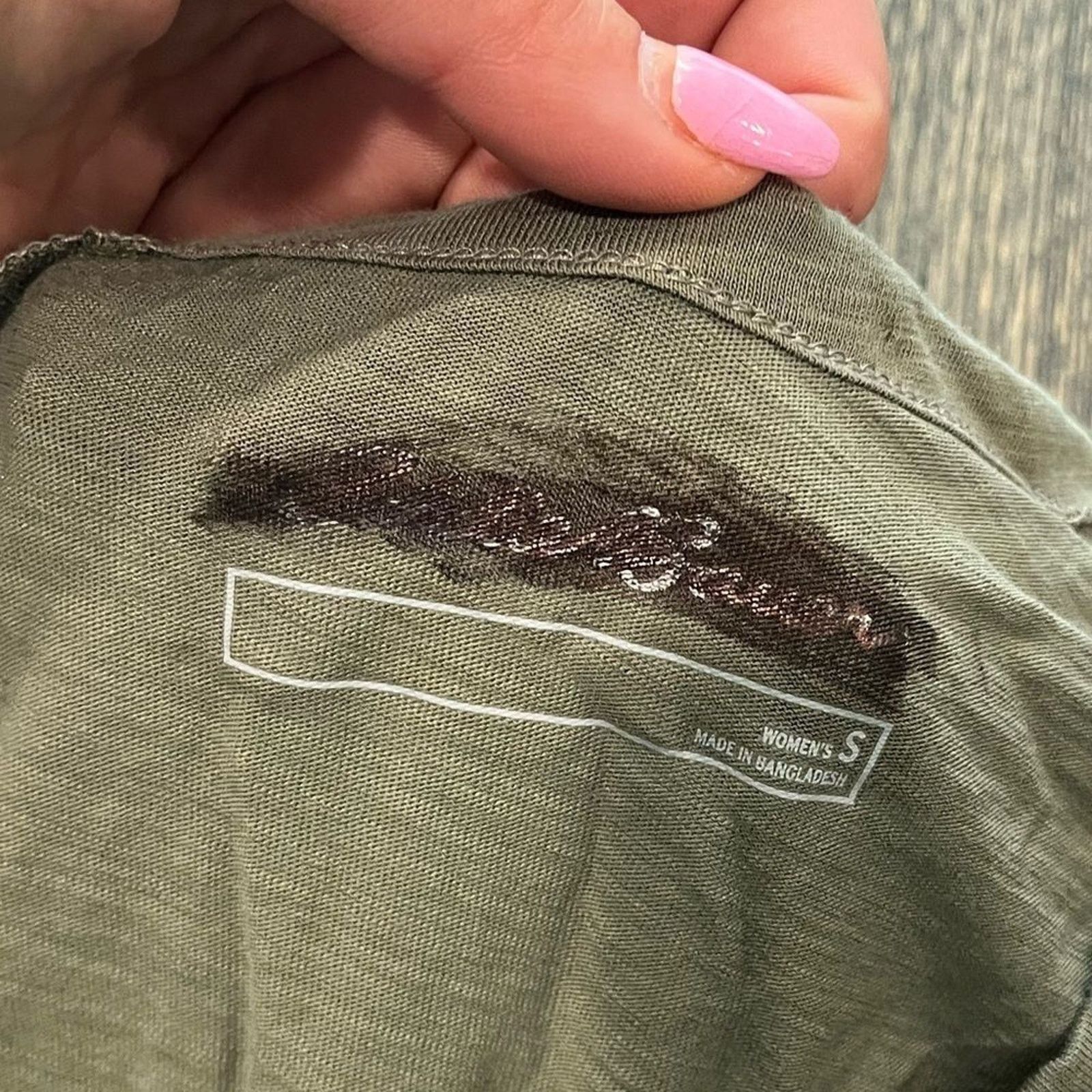 Eddie Bauer NWOT Eddie Bauer Olive Green Short Sleeve T-Neck Top Size S Size S / US 4 / IT 40 - 3 Thumbnail