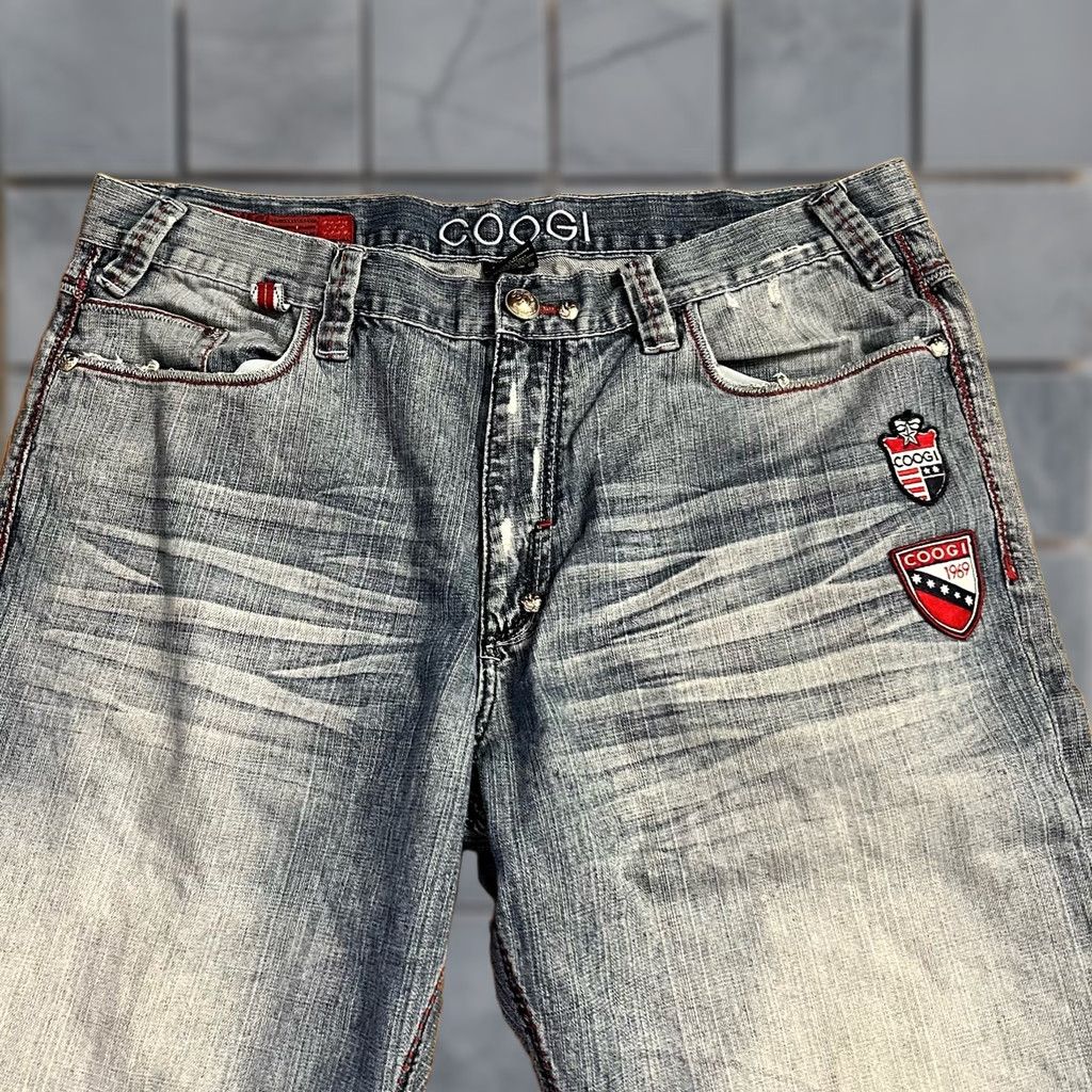 Coogi VINTAGE Coogi Jeans Men 38 x 34 Patch Baggy Embroidered Grunge Y2K Hip-Hop Straight Mens Size US 38 / EU 54 - 1 Thumbnail