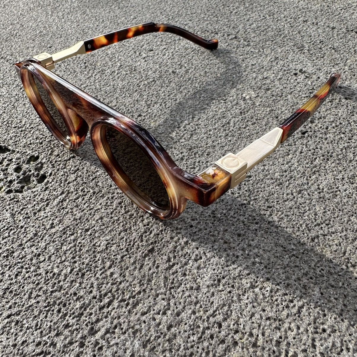 Other SUNGLASSES BRAND NEW CLASSIC RETRO VINTAGE YT8941-04 Size ONE SIZE - 2 Thumbnail