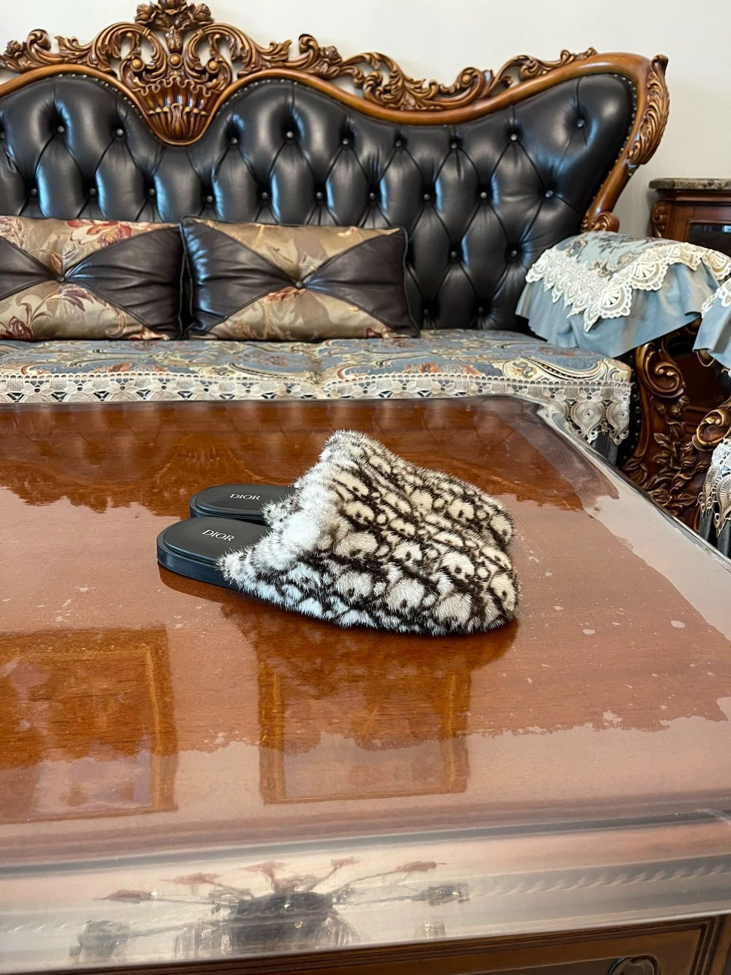 Dior Dior Mink Fur Full Logo Shoes Size 42 Worn Once Size US 9 / EU 42 - 3 Thumbnail