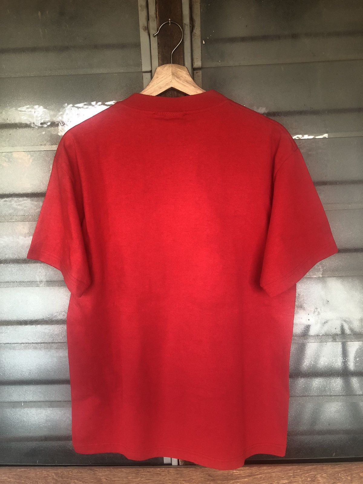 Vintage Grail Vintage 2000's Nintendo Pokemon Pikachu Red Tee Size US XL / EU 56 / 4 - 9 Thumbnail