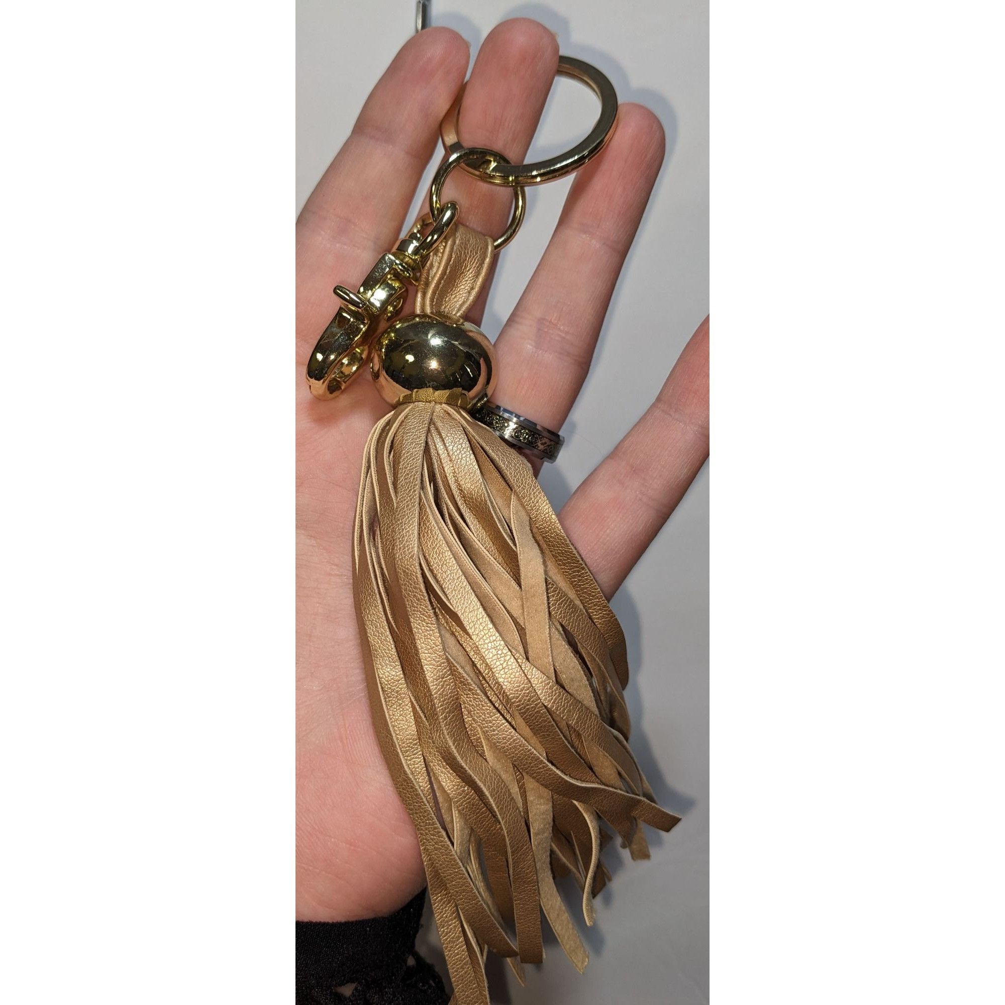 Other Gold & Tan Faux Leather Tassel Keychain With Clip & Ring 8.5 Size ONE SIZE - 1 Thumbnail