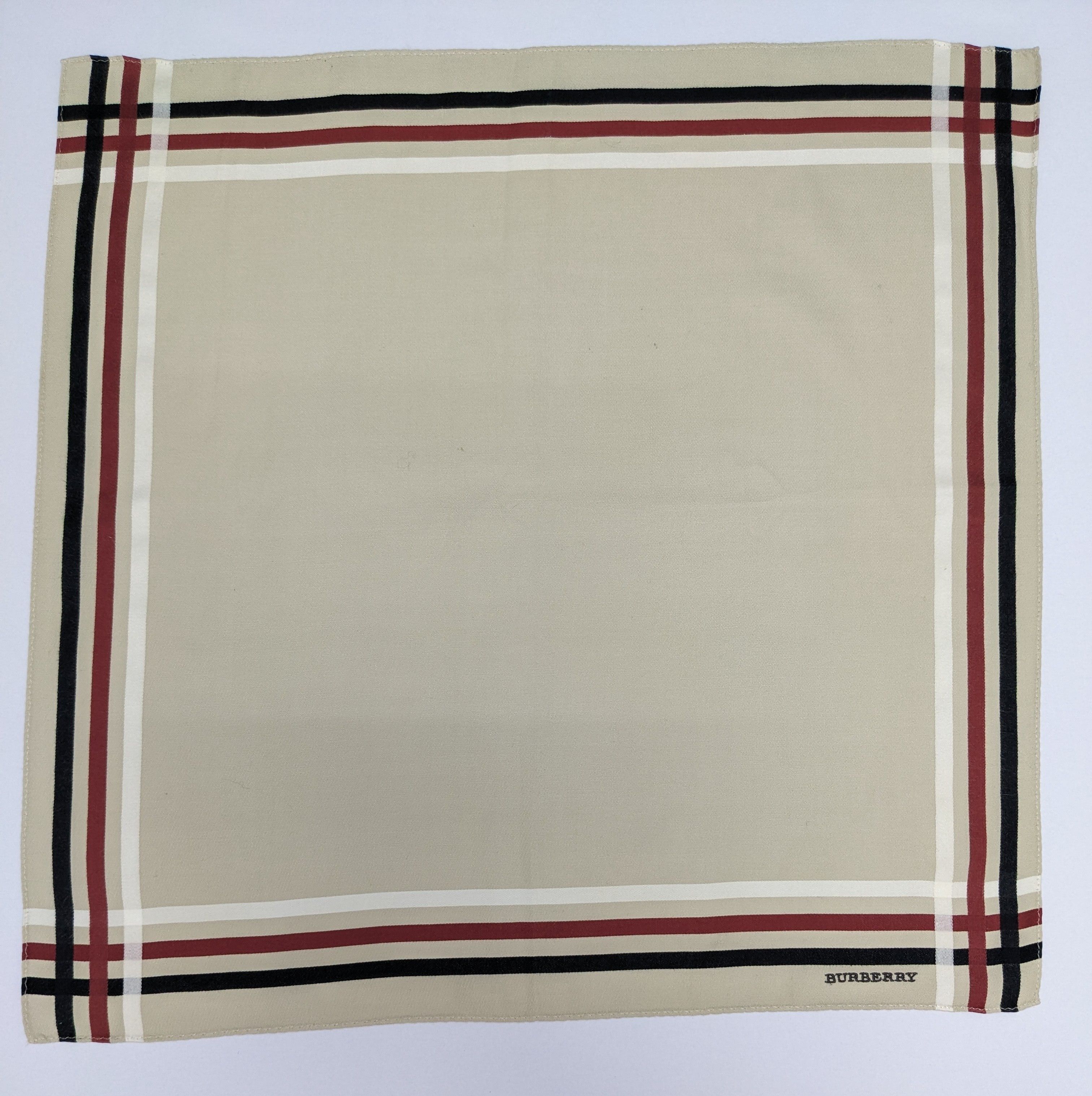 Burberry Vintage Burberry Handkerchief Classic Beige with Nova Check Size ONE SIZE - 3 Thumbnail