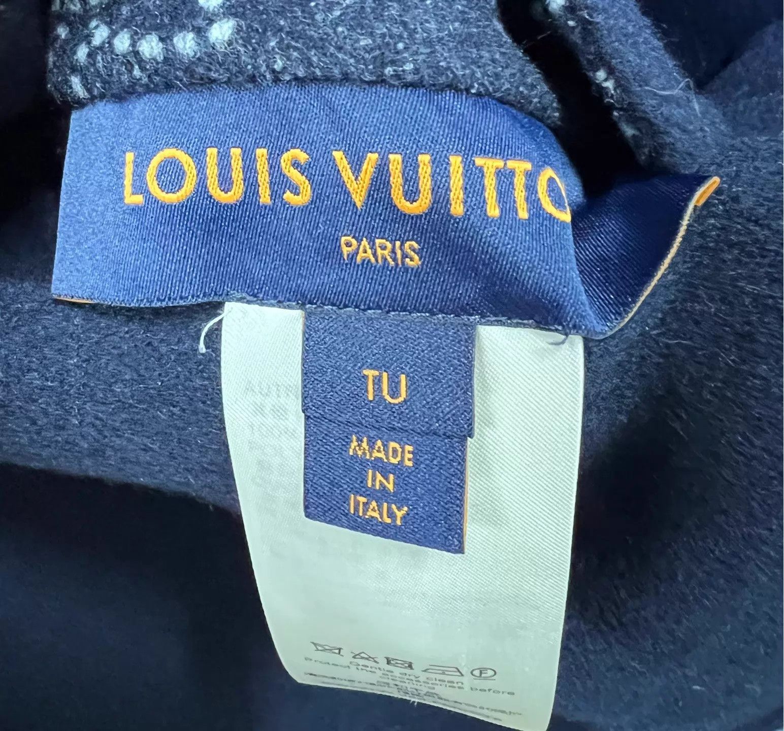 Louis Vuitton LV Mint Navy Monogram Print Reversible Cloak Size ONE SIZE - 6 Thumbnail