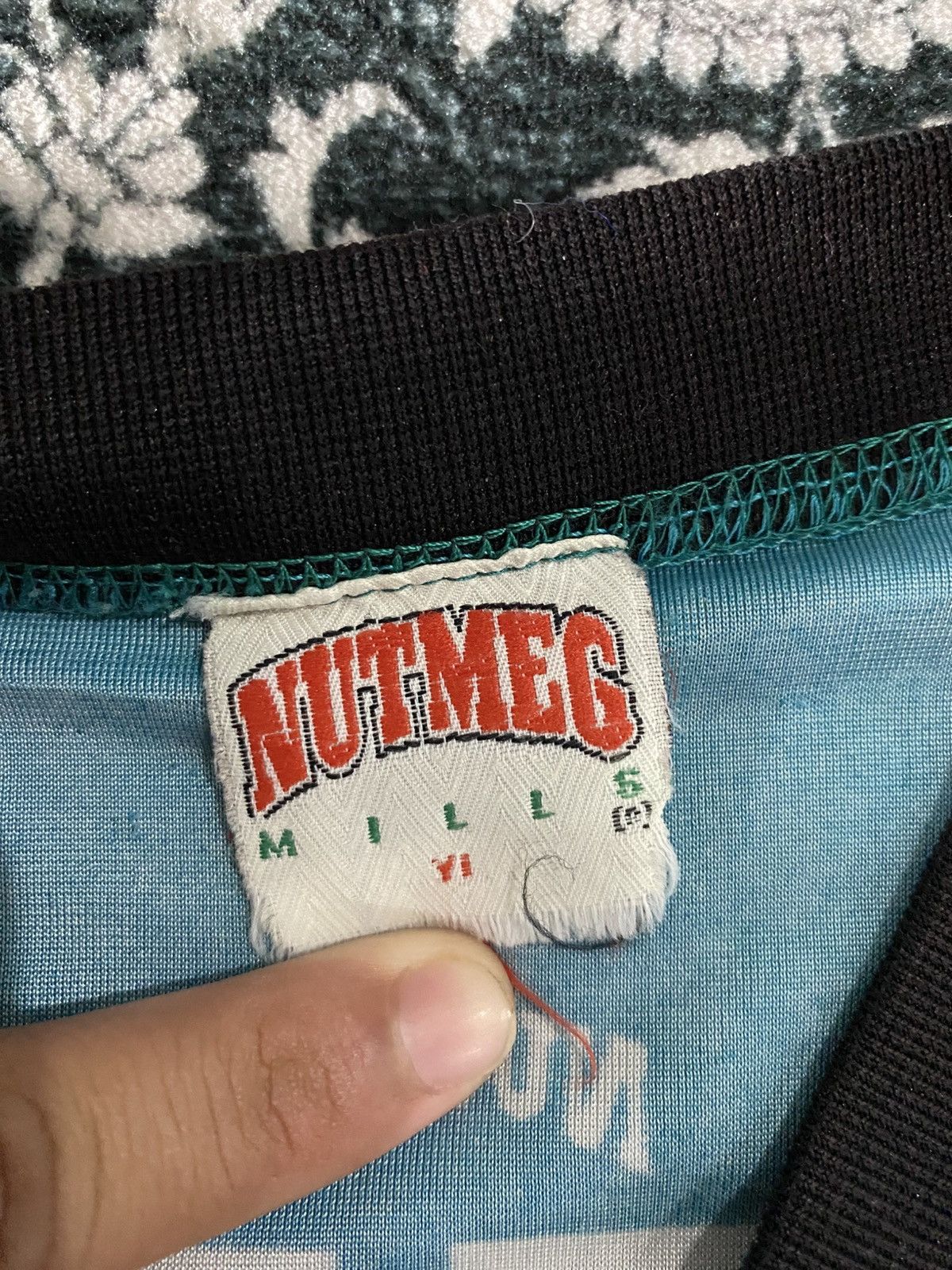 Nutmeg 1990s THE MIGHTY DUCKS VERY RARE OG NHL JERSEY SHIRT Size US M / EU 48-50 / 2 - 3 Thumbnail