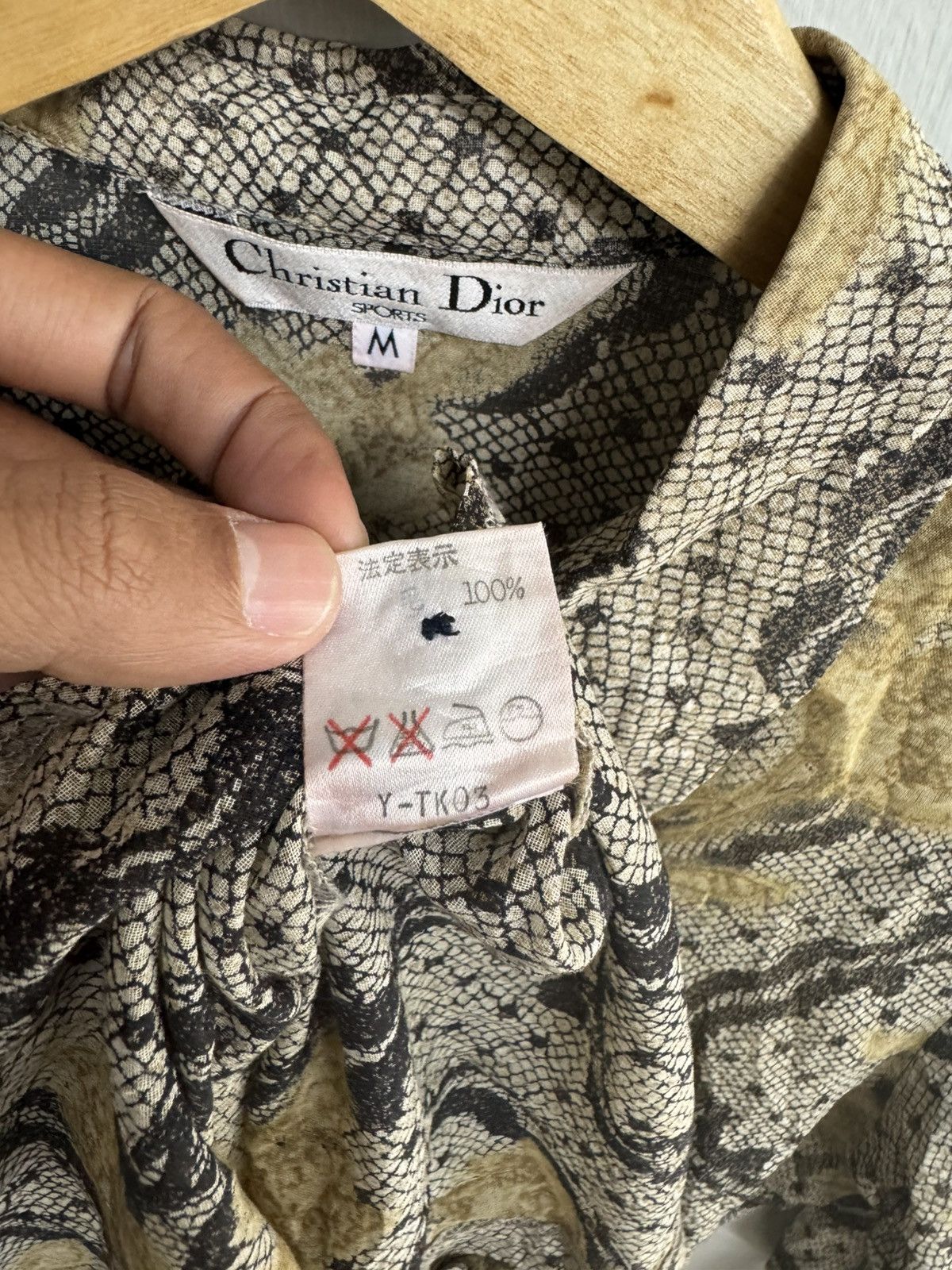 Christian Dior Monsieur CHRISTIAN DIOR FLORALS FLOWER MOTIF BUTTON LONG SHIRT Size US M / EU 48-50 / 2 - 8 Thumbnail