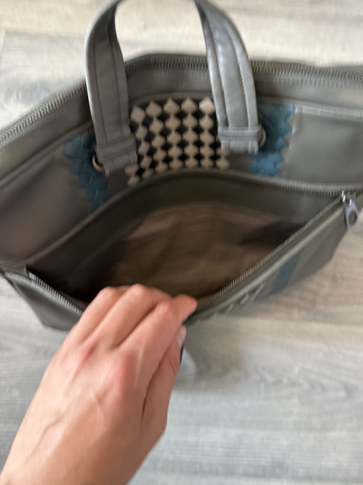 Bottega Veneta Intrecciato Leather Laptop Briefcase Bag in Grey & Teal Size ONE SIZE - 20 Thumbnail