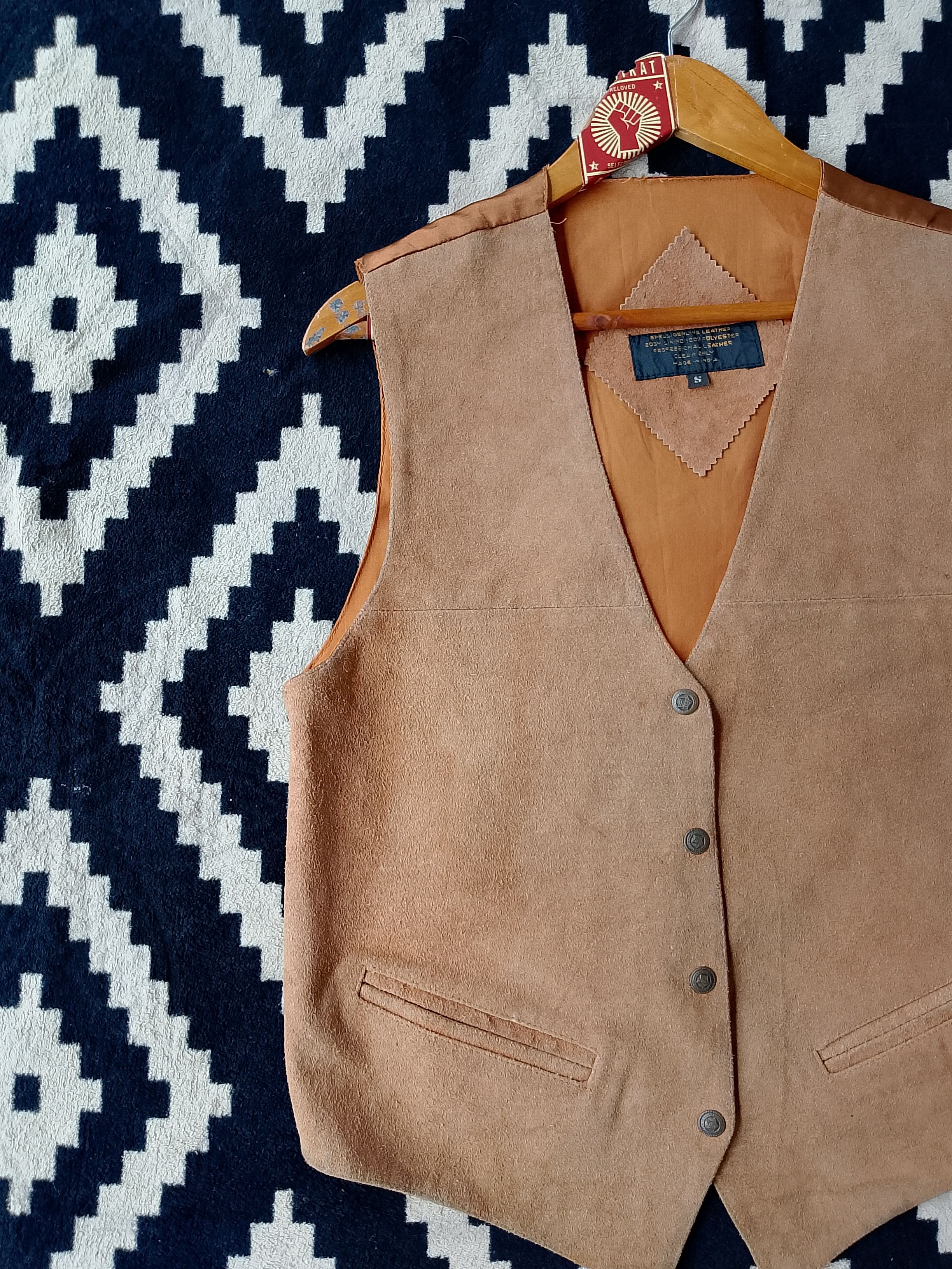 Other Vintage Tan Suede Leather Waistcoat Oklahoma State Buttons Size US S / EU 44-46 / 1 - 4 Thumbnail