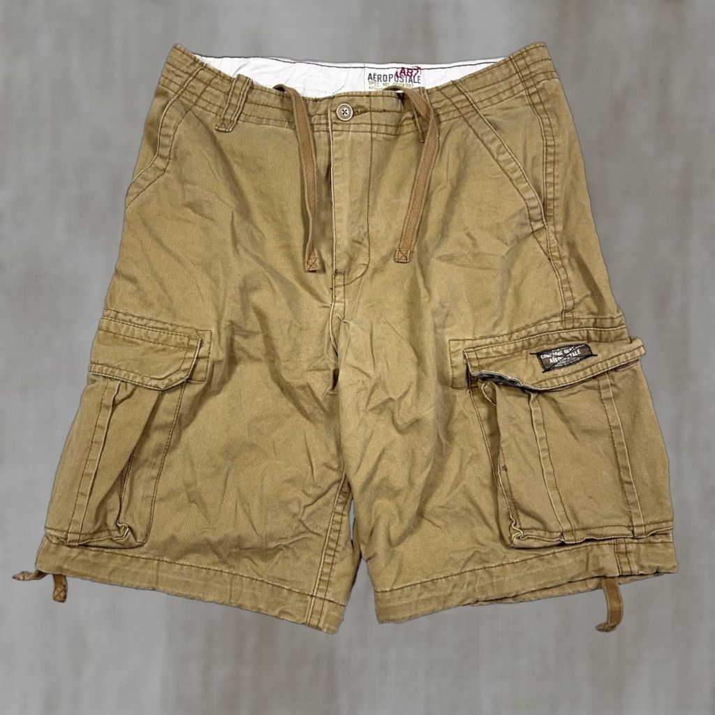 Vintage VINTAGE Aéropostale Cargo Shorts Men 34 Tan Brown Khaki Cargo Pocket 2000s Size US 34 / EU 50 - 1 Thumbnail